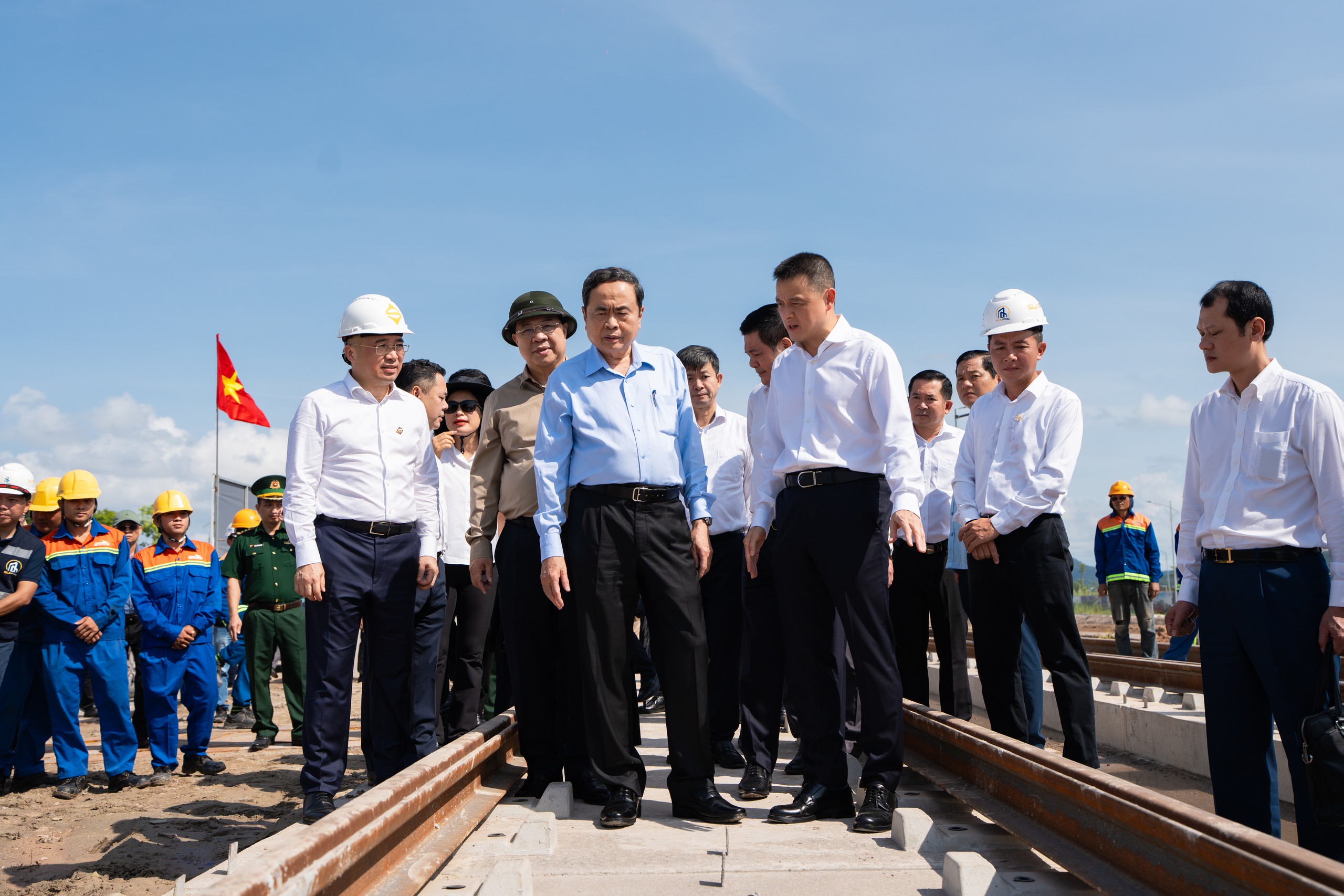 Chủ tịch Quốc hội yêu cầu hỗ trợ nhà đầu tư đưa công trình APEC về đích trước 30.6.2027- Ảnh 3.