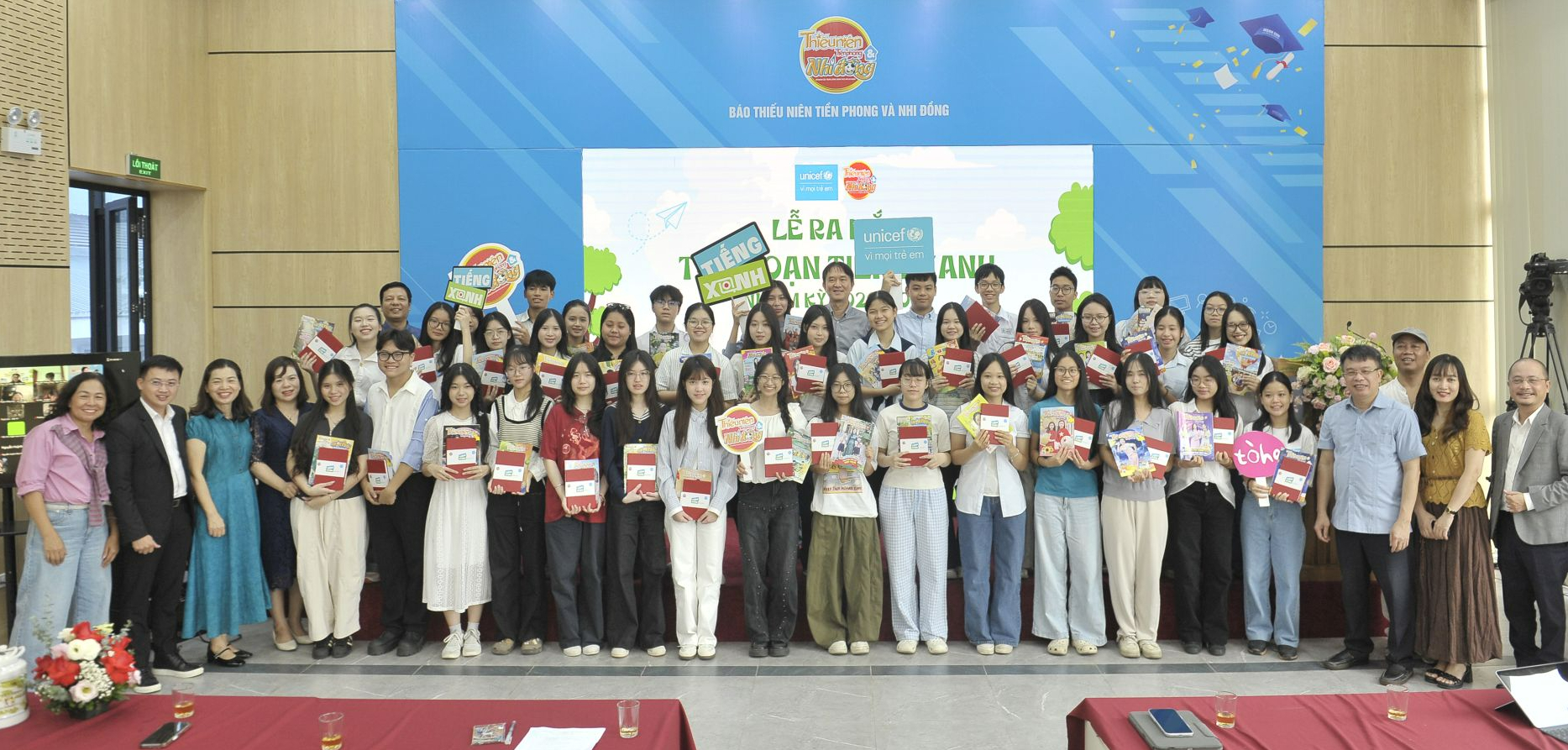 Ra mắt Ban Biên tập Tòa soạn Tiếng Xanh - Ảnh 1.