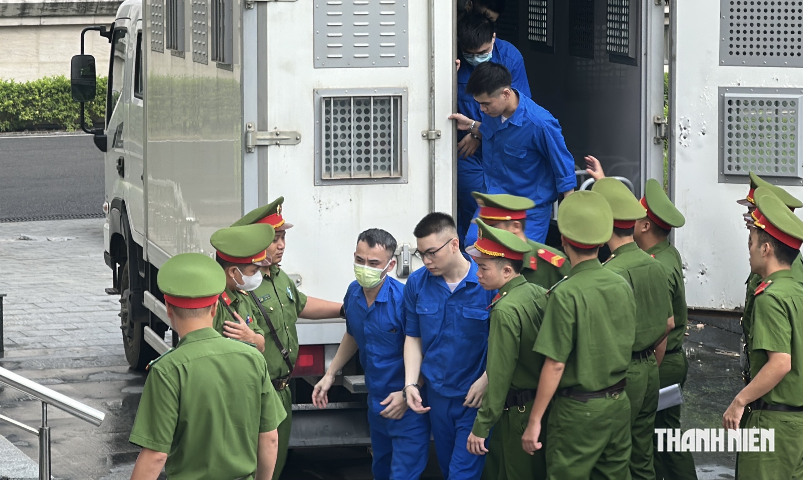 Dẫn giải Shark Bình và Mr Pips tới tòa- Ảnh 4.