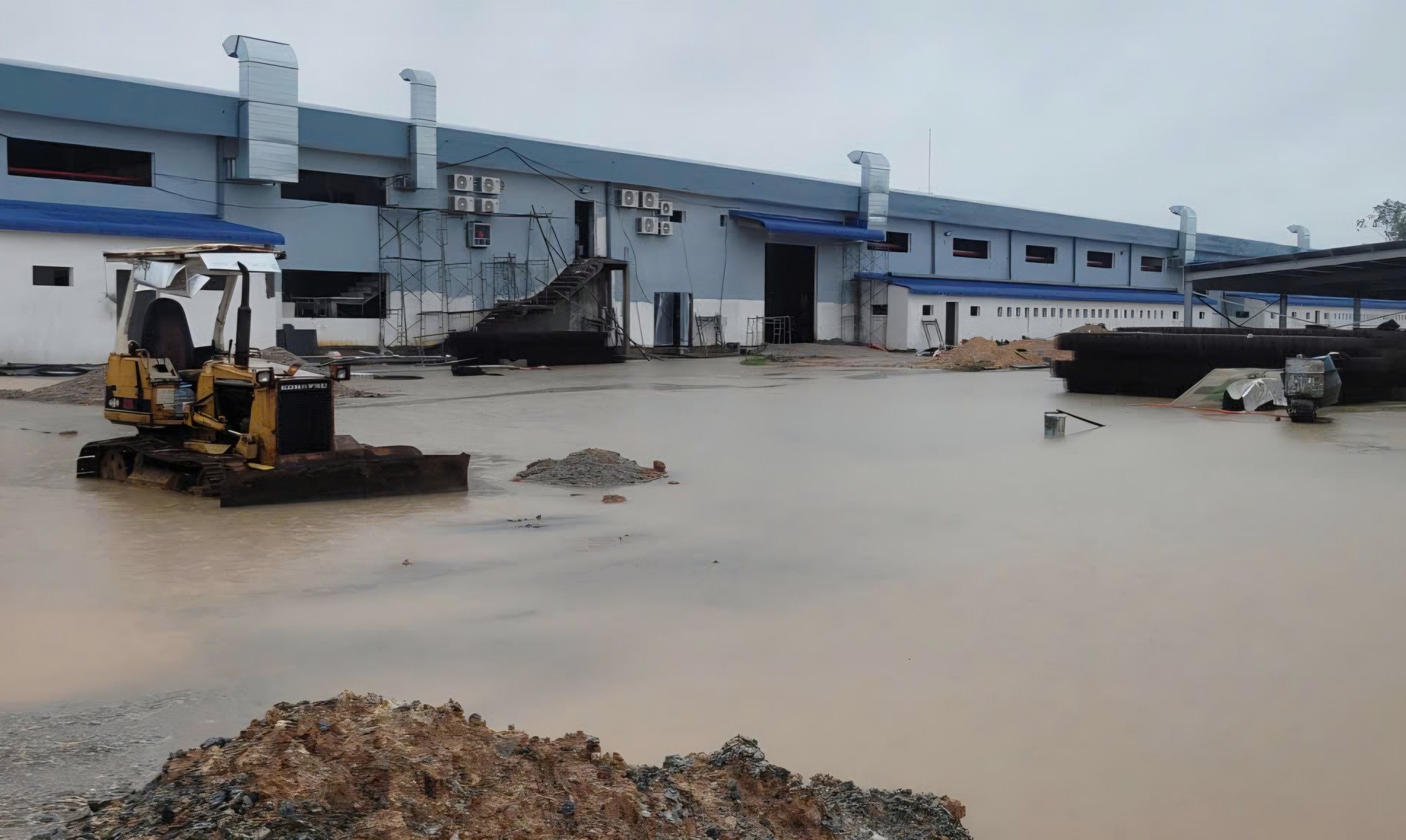 Công nhân Đà Nẵng thấp thỏm chờ việc vì doanh nghiệp FDI 'mắc kẹt'- Ảnh 3.