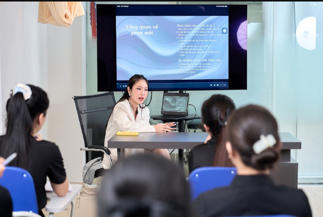Quán quân phun xăm quốc tế Nguyễn Huỳnh Trúc Nhi: Bản lĩnh định hình tiêu chuẩn - Ảnh 3.