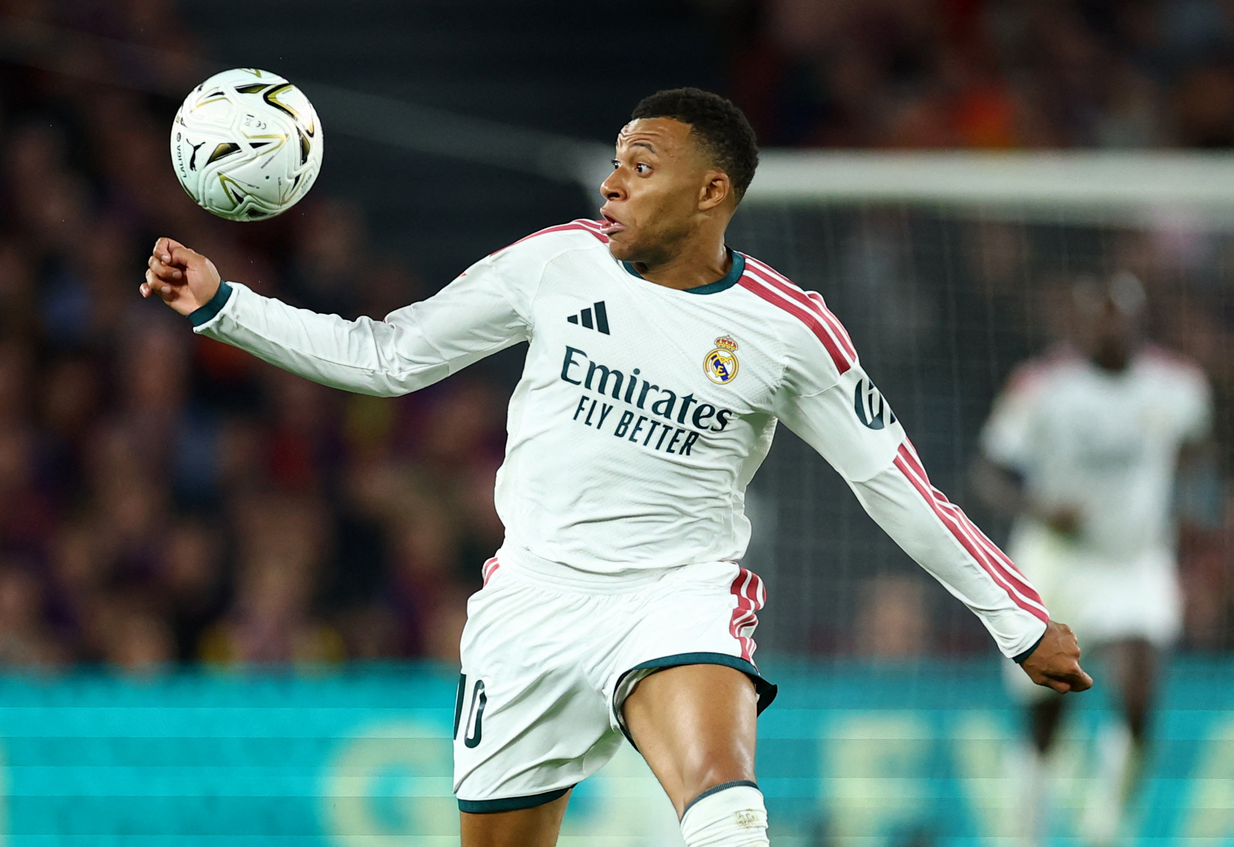 Mbappe vẫn chờ Quả bóng vàng đầu tiên sau kỷ nguyên Messi - Ronaldo - Ảnh 3.