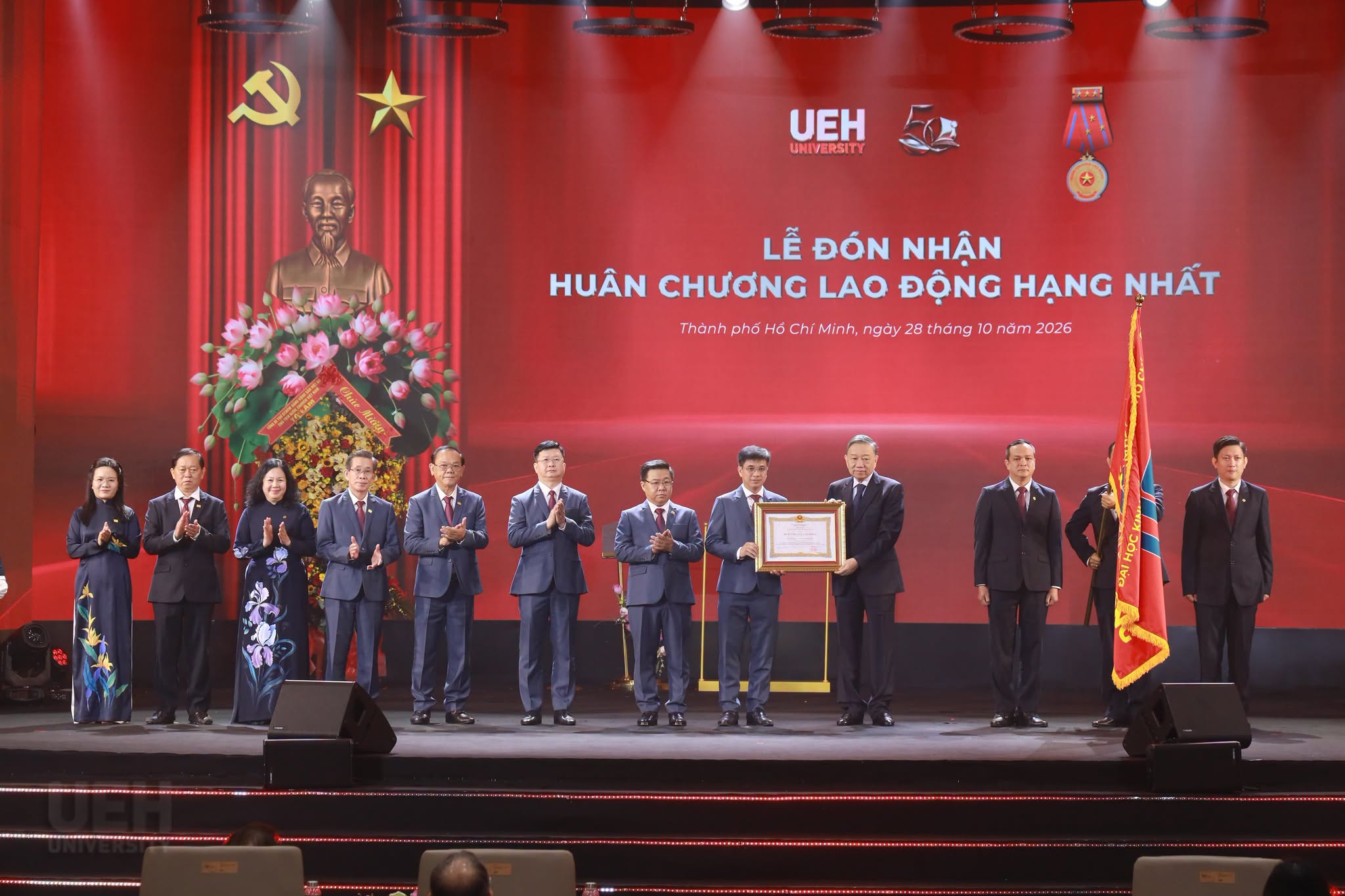Tổng Bí thư, Chủ tịch nước Tô Lâm trao Huân chương Lao động hạng Nhất cho - Ảnh 2.
