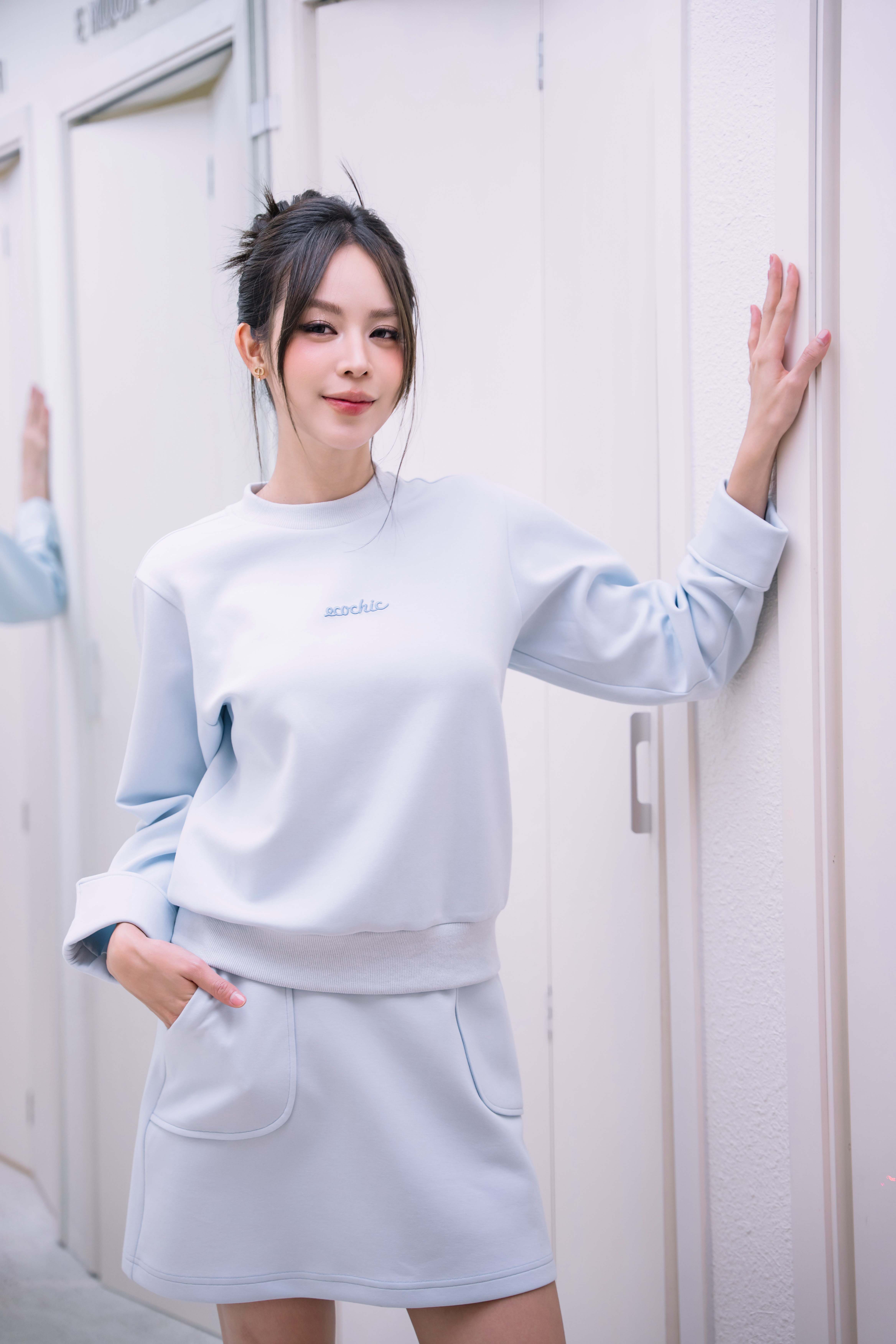 Kỳ Duyên, Thiên Ân nắm tay thân thiết tại sự kiện thời trang - Ảnh 5.