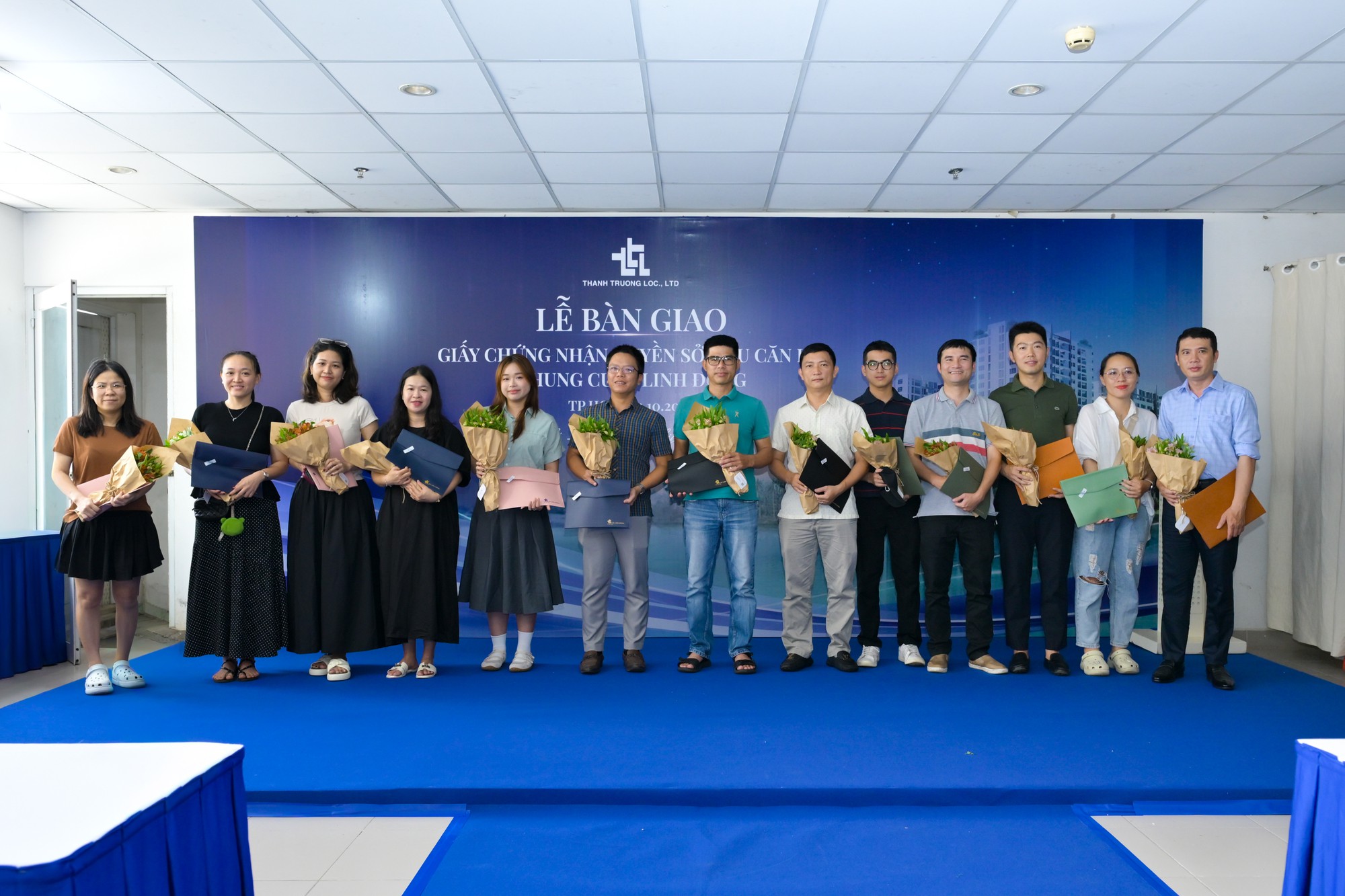 Sau hơn 10 năm chờ đợi, cư dân chung cư 4S Linh Đông được cấp sổ hồng- Ảnh 1.