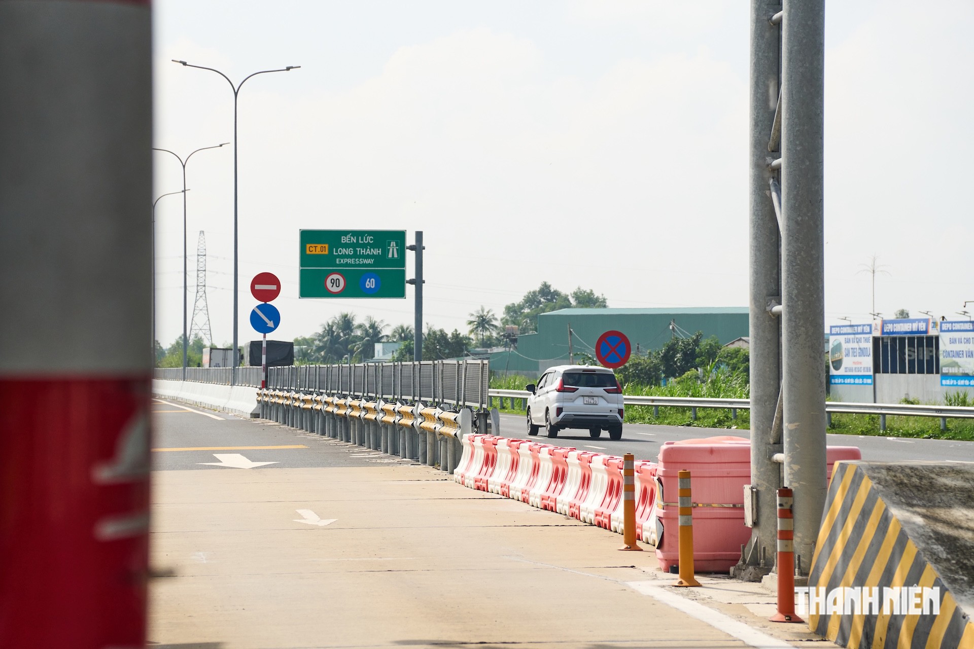 Cao tốc Bến Lức - Long Thành 'cởi' nút thắt giao thương sau 12 năm trông đợi - Ảnh 1.