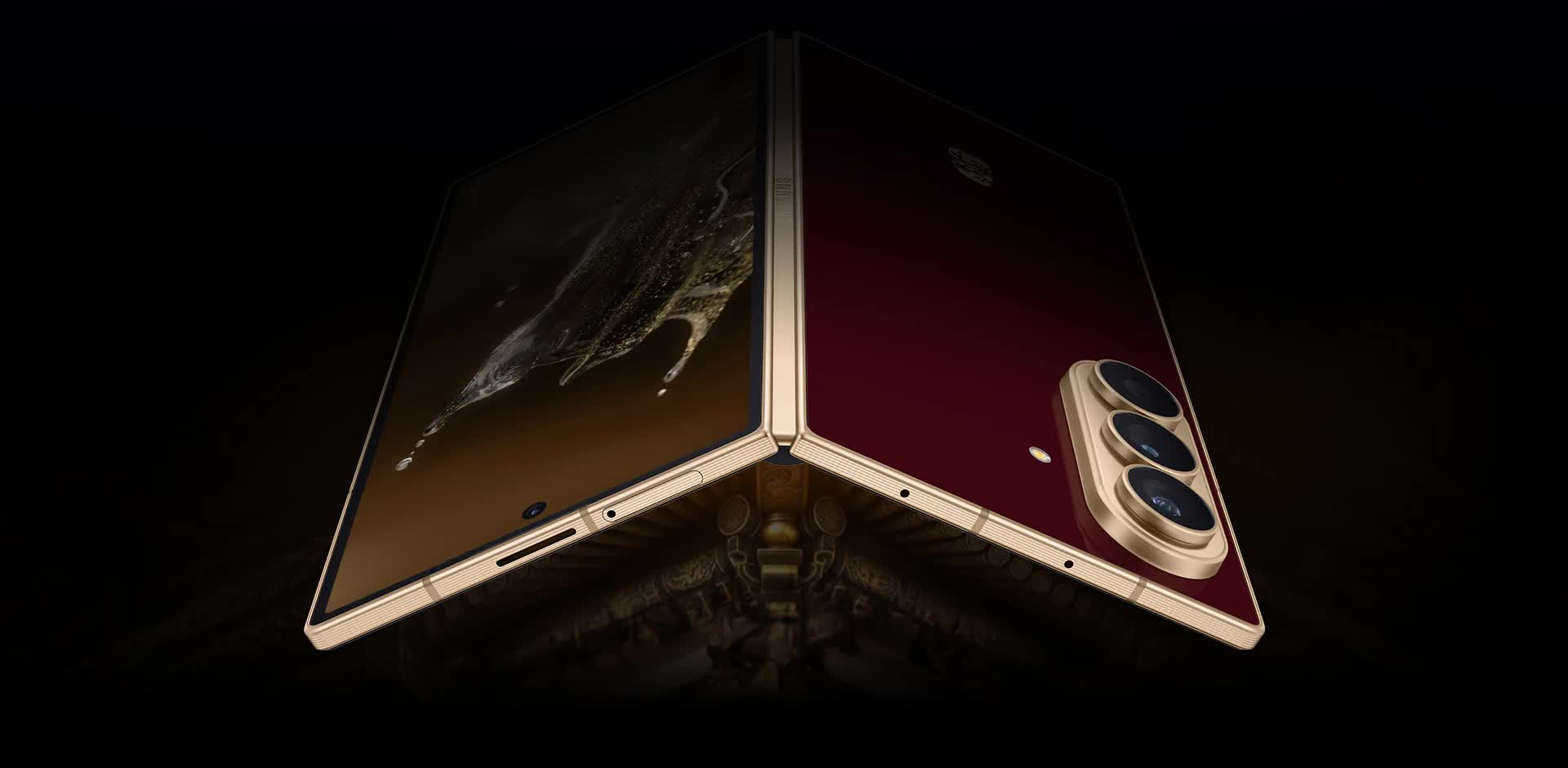 أطلقت سامسونج نسخة فاخرة من هاتف Galaxy Z Fold8 Ultra - الصورة 2.