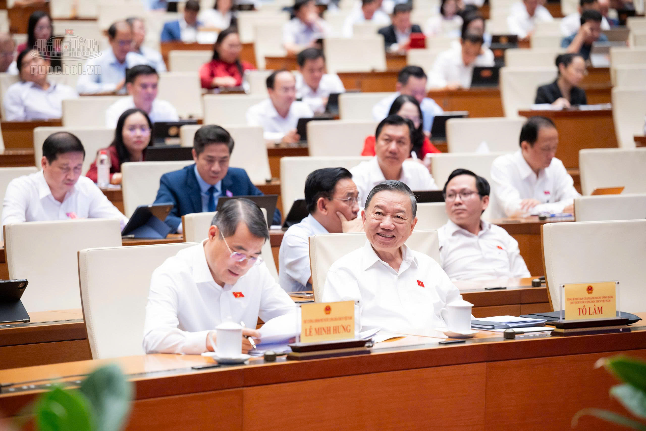 Đại biểu: Người dân còn giữ 500 tấn vàng, xấp xỉ 12% GDP- Ảnh 2.