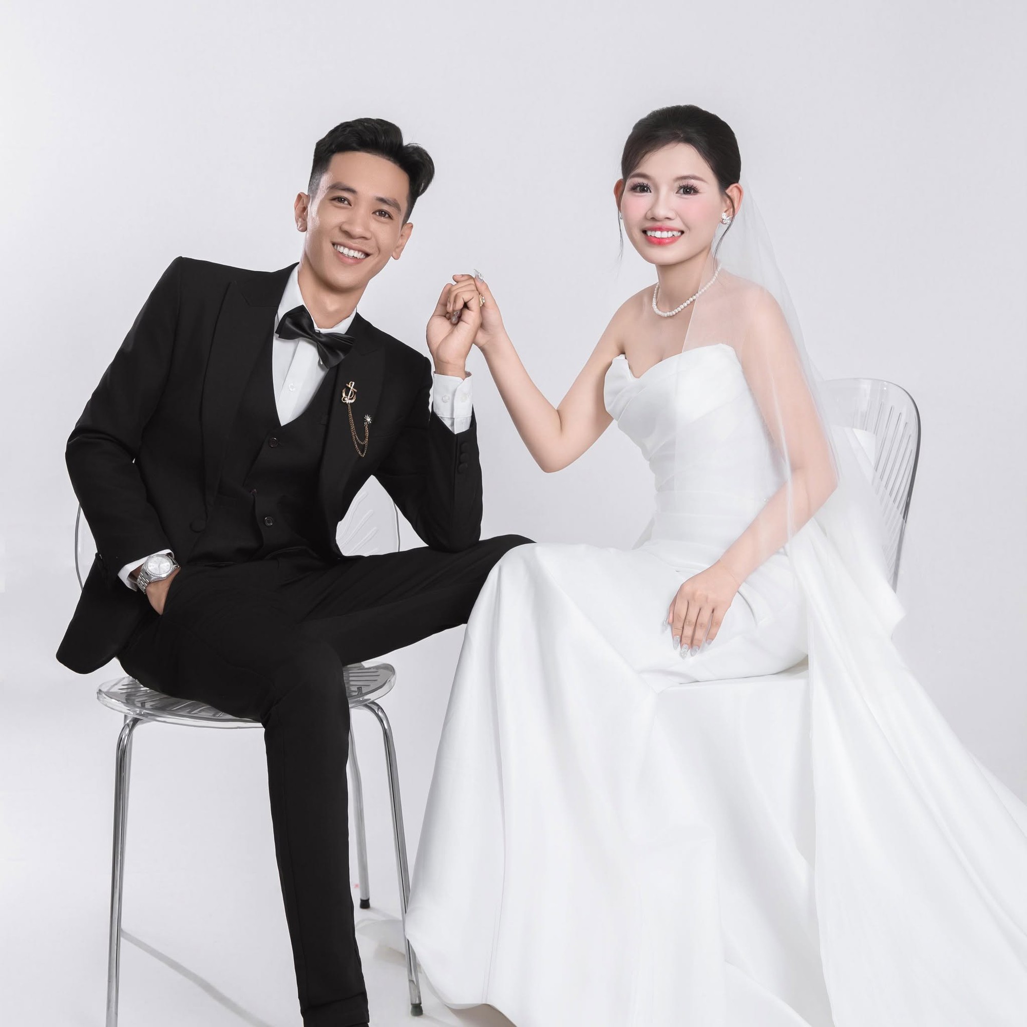 Đám cưới độc lạ ở miền Tây: 'Nhà trai rước dâu chỉ bằng một... bước chân' - Ảnh 4.