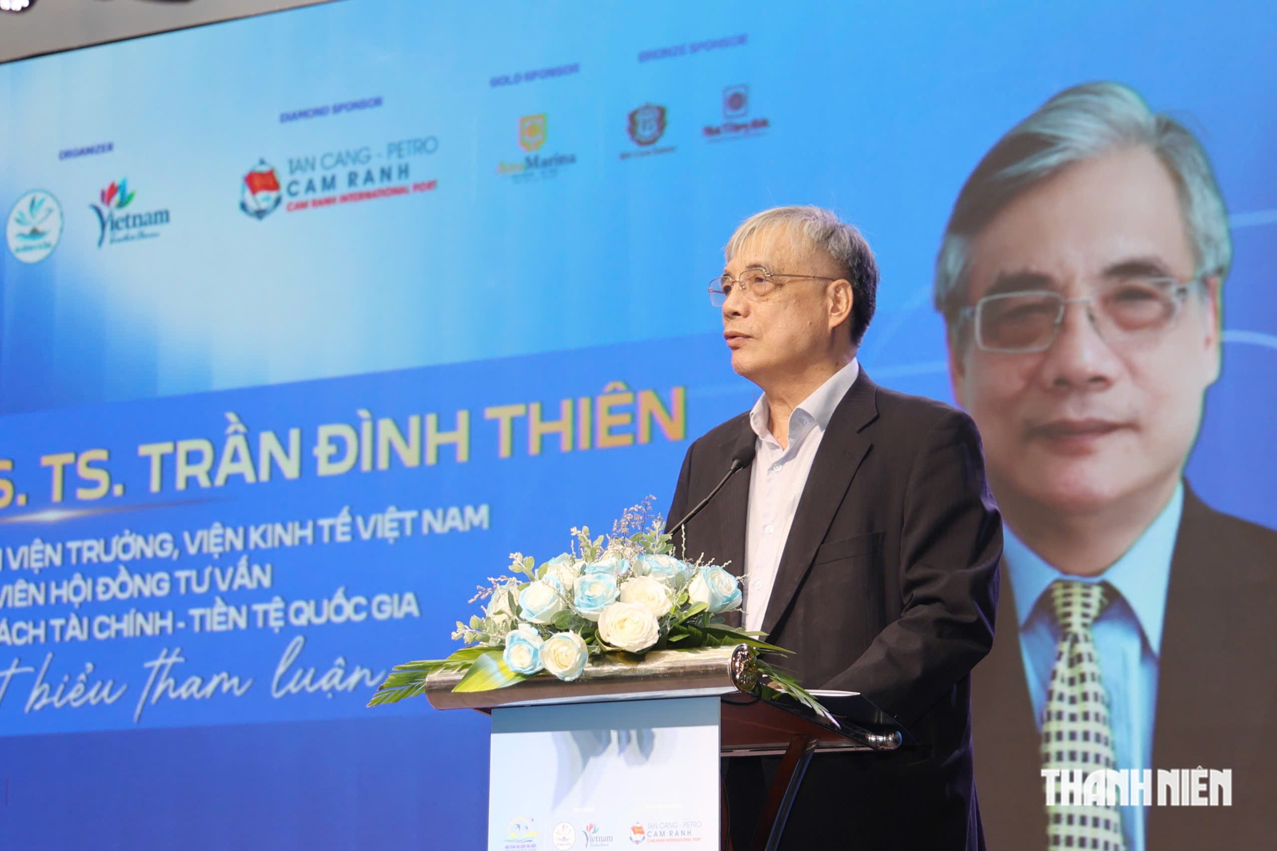 Vì sao Khánh Hòa vẫn chỉ là điểm ghé phụ của các hãng tàu biển quốc tế? - Ảnh 1.