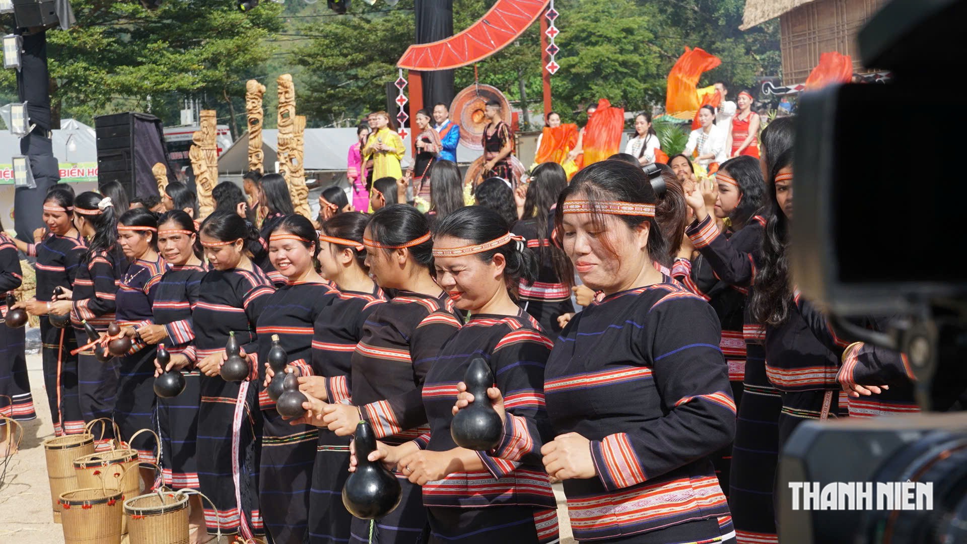 Khai hội Tuần lễ hoa dã quỳ Chư Đăng Ya, ban tổ chức nhắc không hái hoa - Ảnh 5.