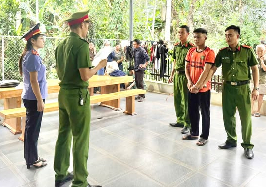 Ẩu đả trong quán nhậu, đánh người vào can ngăn, bị khởi tố- Ảnh 1.