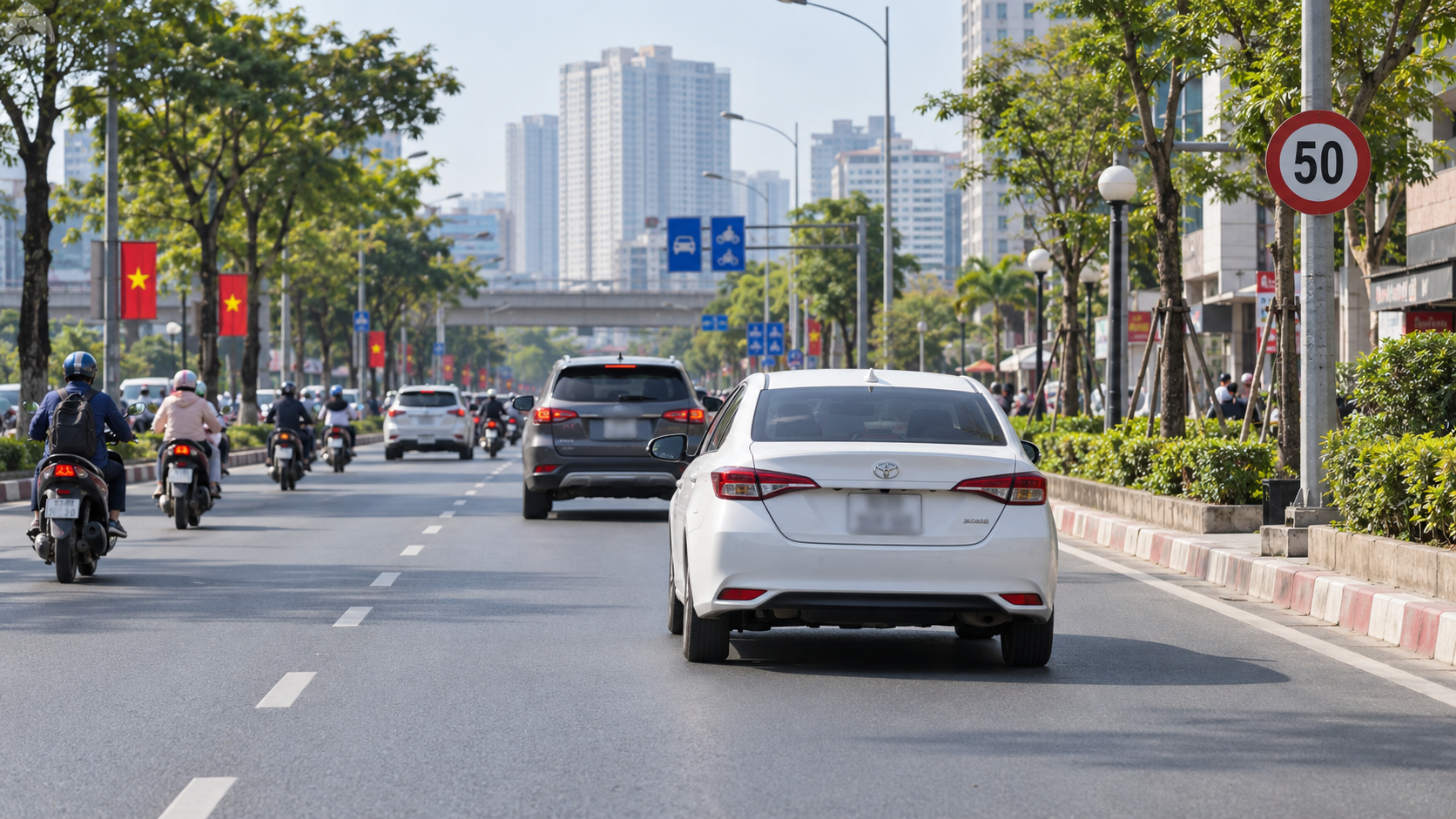 Chạy ô tô dưới 60 km/giờ, khoảng cách an toàn có bắt buộc bao nhiêu mét? - Ảnh 1.