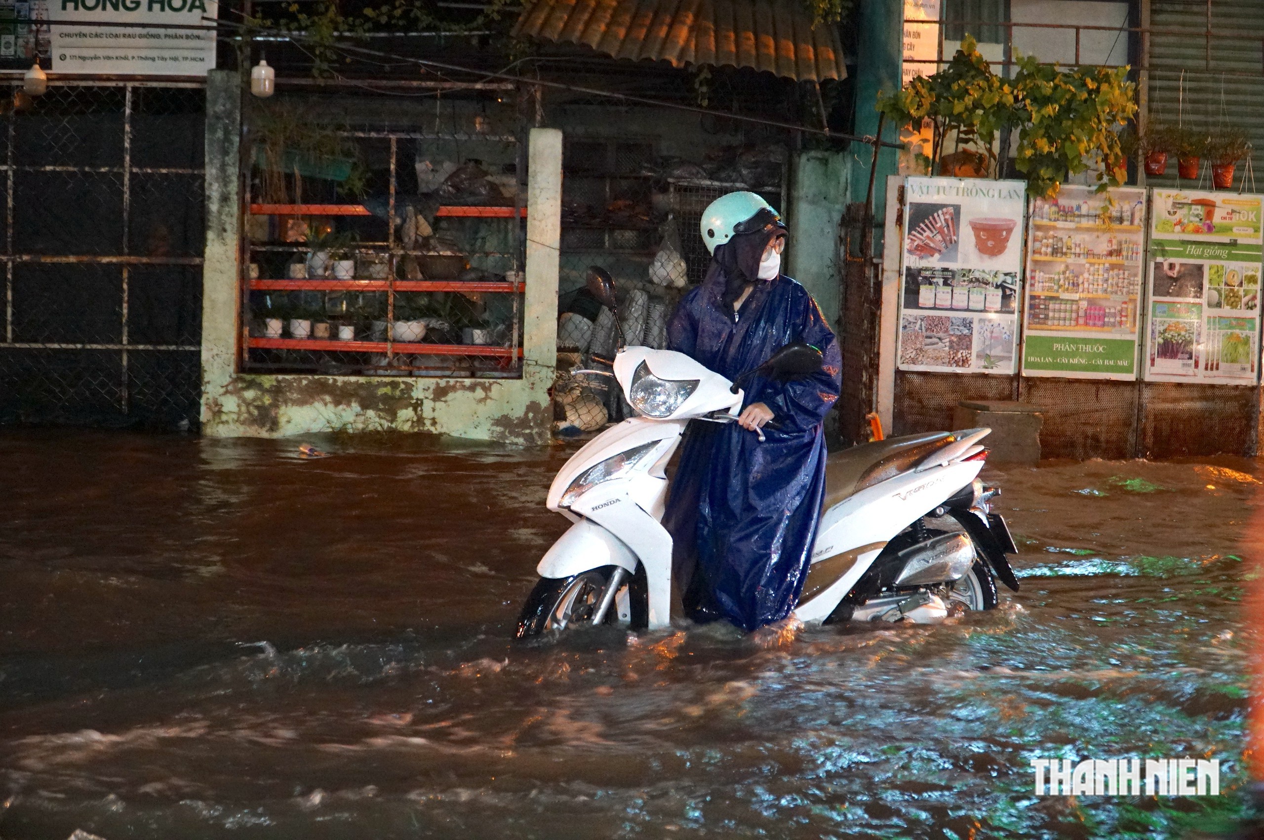 Những tuyến đường nào ở TP.HCM hễ mưa lớn là ngập? - Ảnh 4.