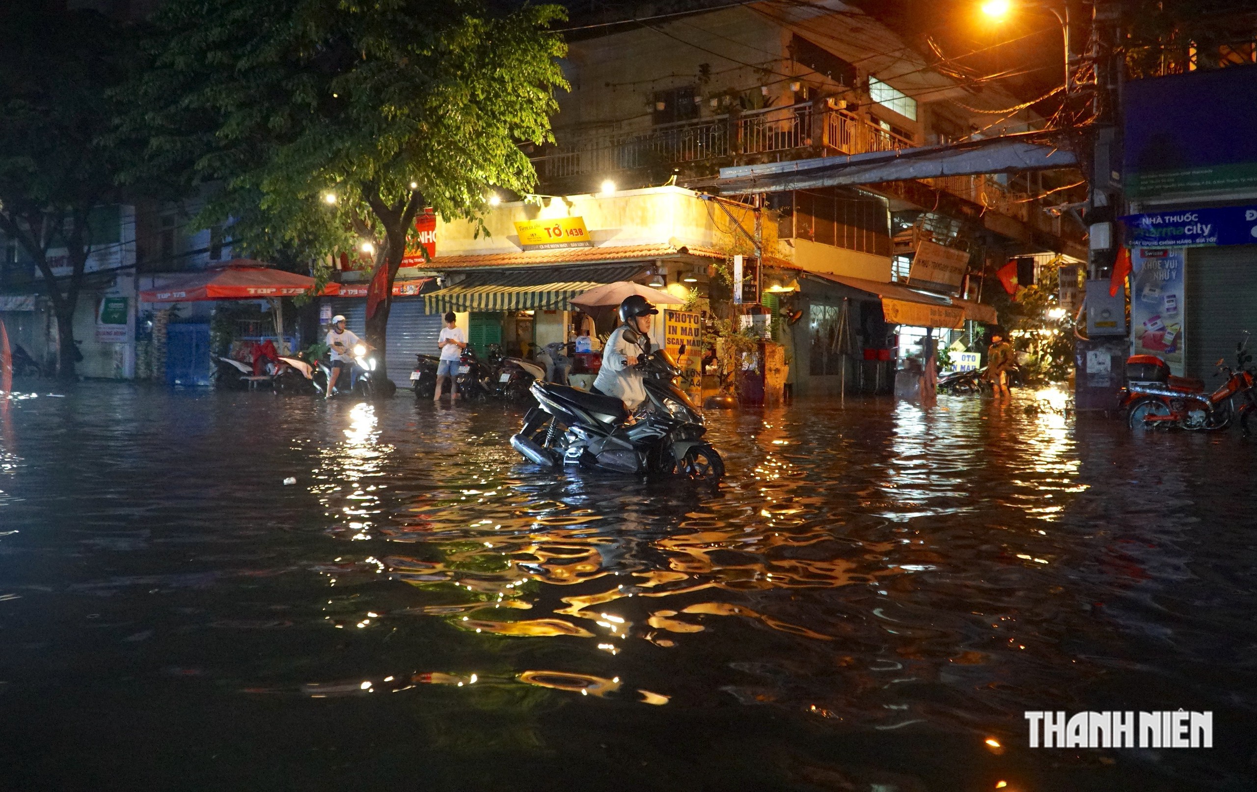 Những tuyến đường nào ở TP.HCM hễ mưa lớn là ngập? - Ảnh 5.
