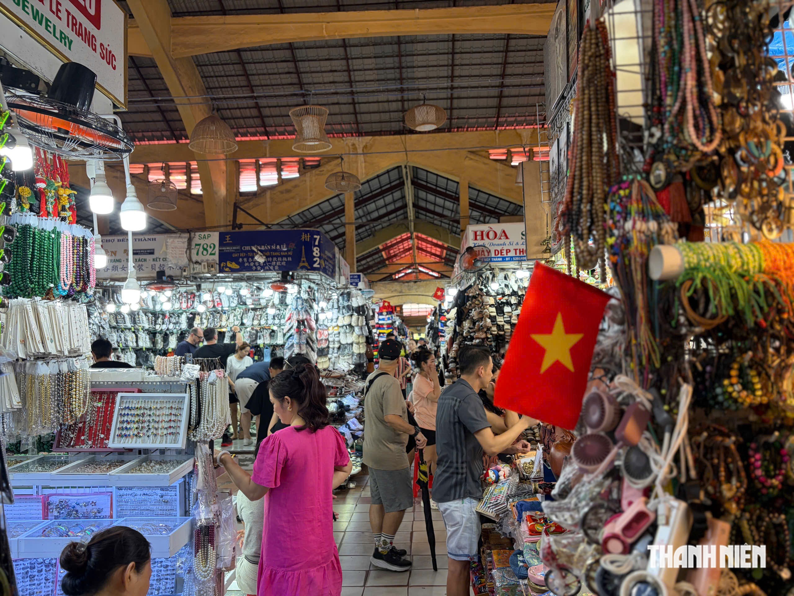 Việt Nam đón hơn 17,7 triệu khách quốc tế, đạt 71% mục tiêu năm- Ảnh 2.