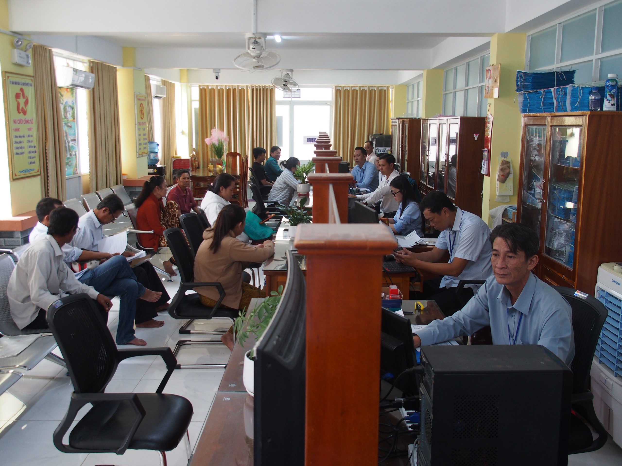 Cà Mau đưa kỹ năng số đến từng nhà, học để dùng được - Ảnh 5.