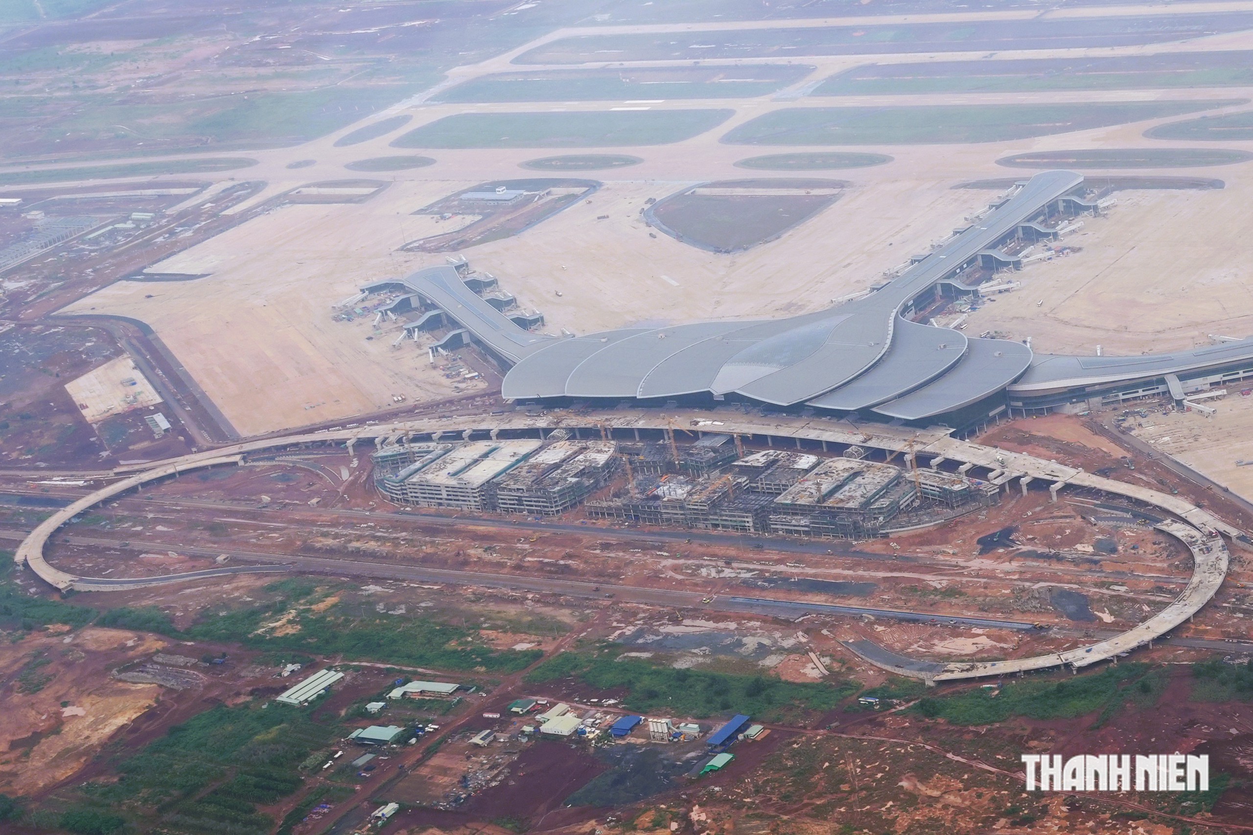 S&acirc;n bay Long Th&agrave;nh, nh&igrave;n từ trực thăng  - Ảnh 5.