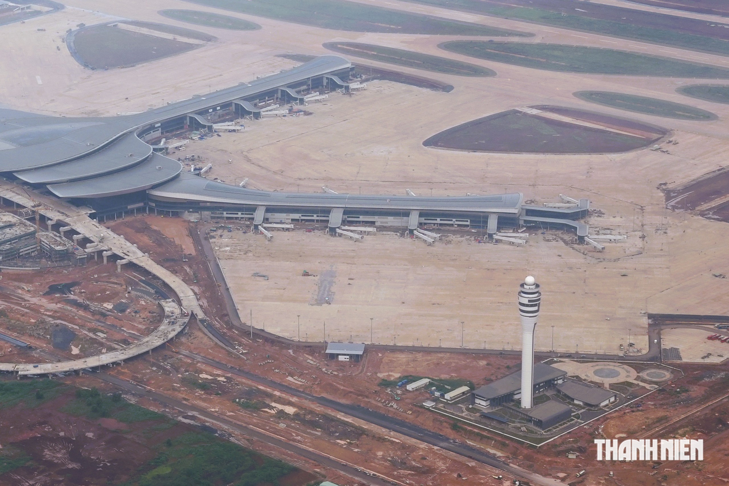 S&acirc;n bay Long Th&agrave;nh, nh&igrave;n từ trực thăng  - Ảnh 2.