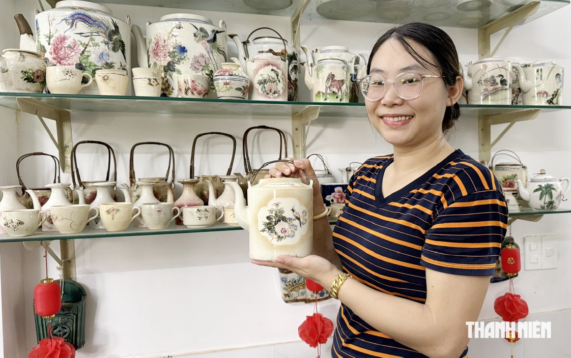 Giấc mơ bảo tàng gốm Nam bộ của vợ chồng 9X ở Cà Mau Hai vợ chồng trẻ cùng đam mê, siêu tầm hơn 10.000 món đồ gốm Nam bộ - Ảnh 2.
