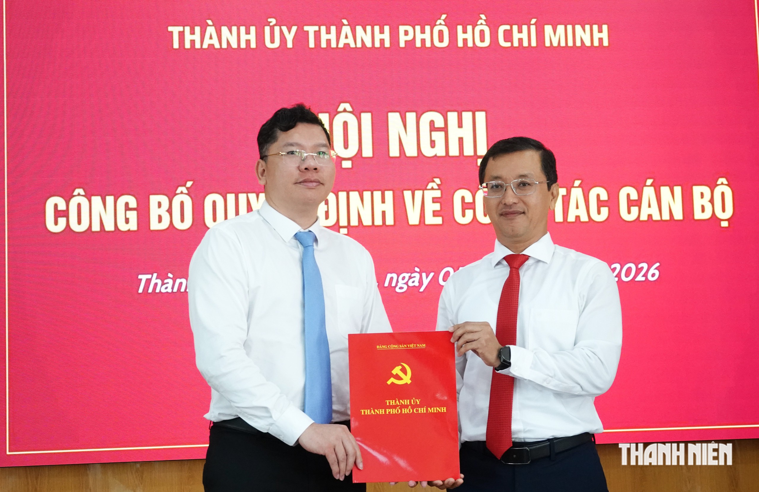 Ông Tạ Quốc Trung làm Bí thư Đảng ủy phường Thạnh Mỹ Tây - Ảnh 1.