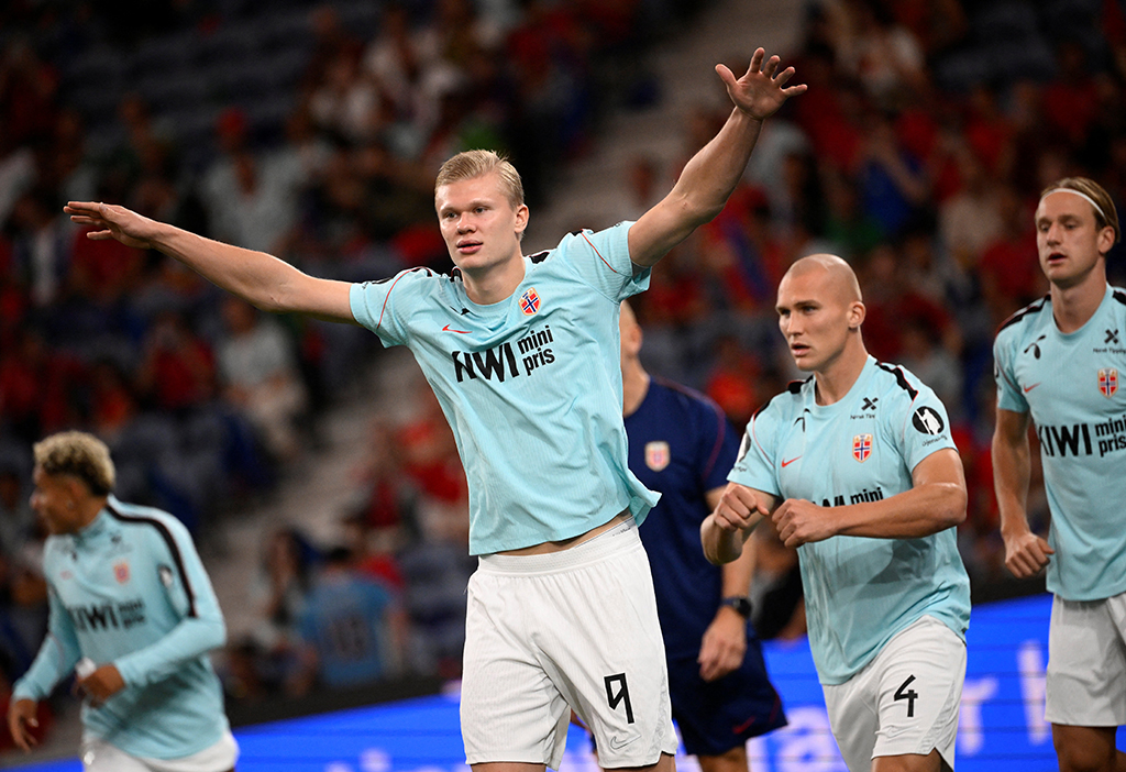 Các ngôi sao chuẩn bị tháo chạy khỏi Man.City- Ảnh 1.