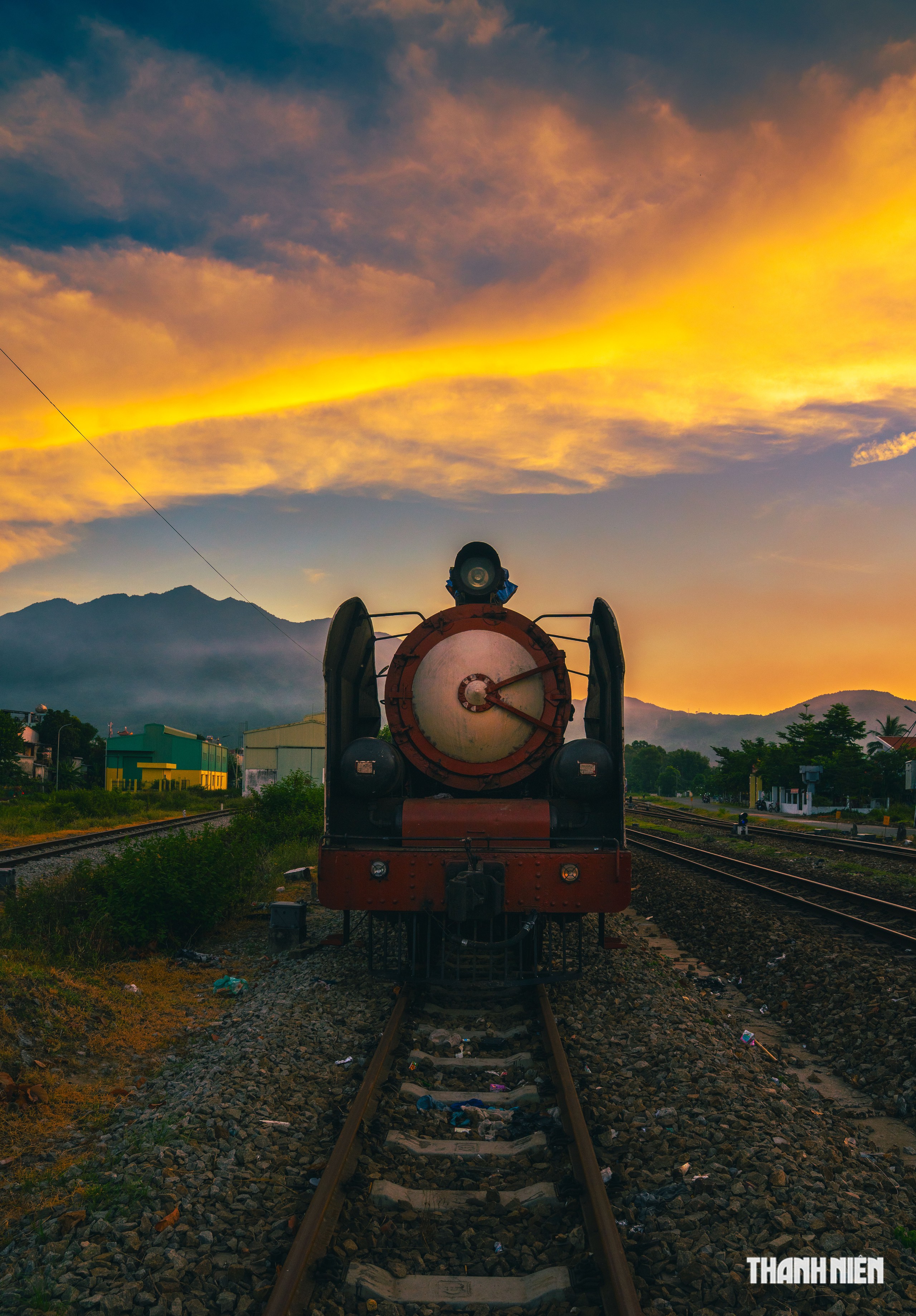 T&agrave;u hơi nước xuất hiện ở đ&egrave;o Hải V&acirc;n, người Đ&agrave; Nẵng x&ocirc;n xao 'đẹp như phim'- Ảnh 4.