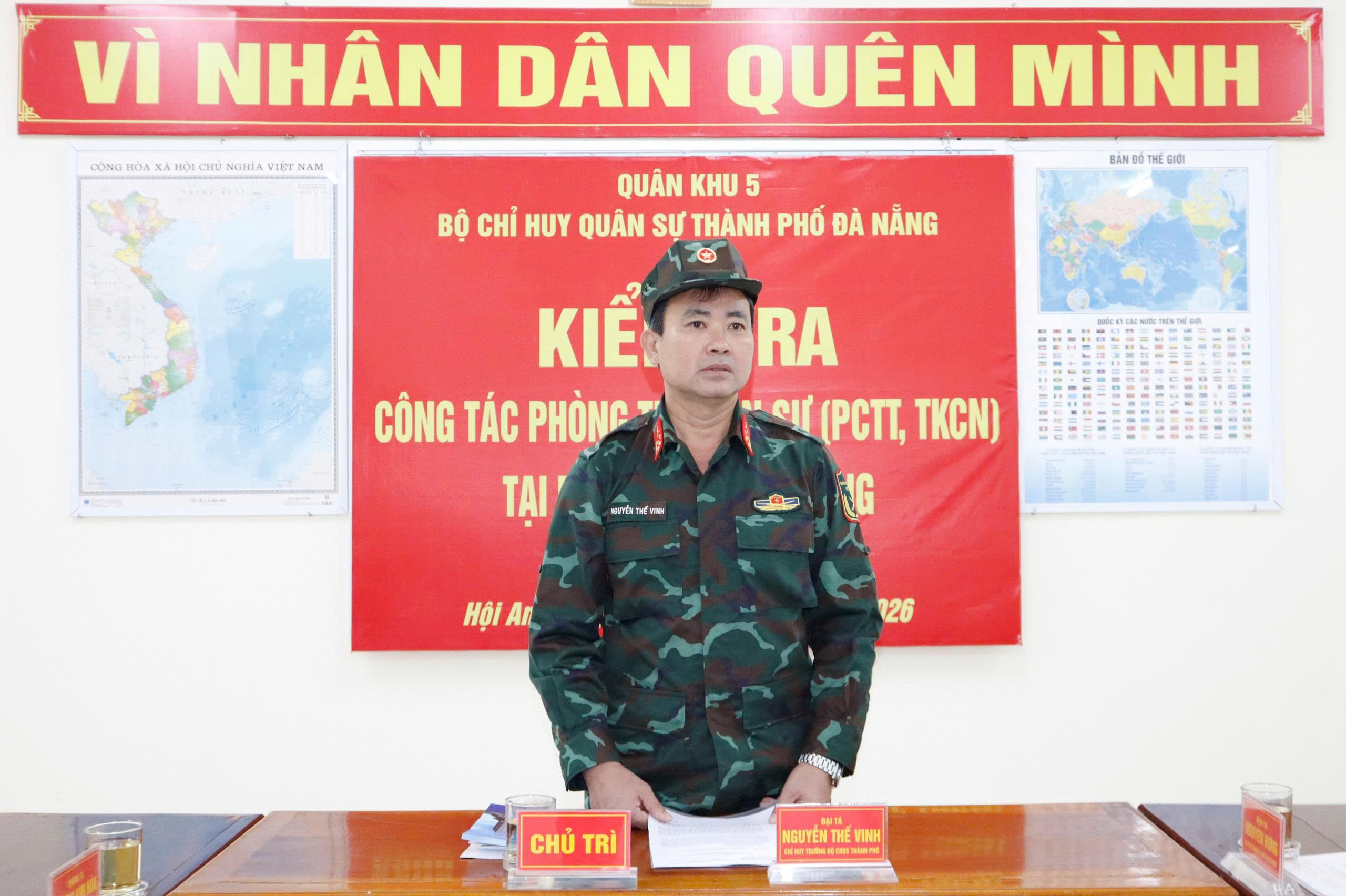 Đà Nẵng mưa lớn, quân đội bố trí lực lượng ứng trực các điểm xung yếu- Ảnh 1.