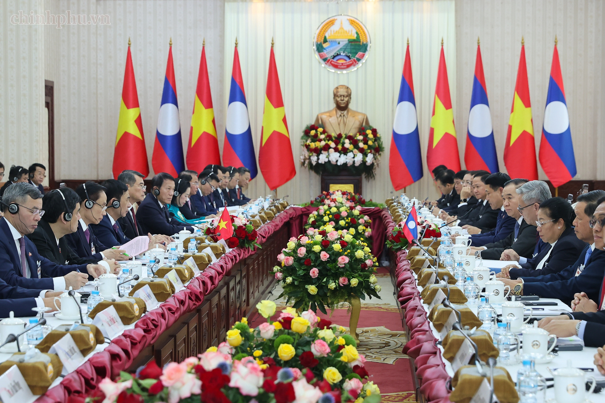 Việt Nam - L&agrave;o tạo đột ph&aacute; kinh tế, hướng tới thương mại 10 tỉ USD - Ảnh 2.