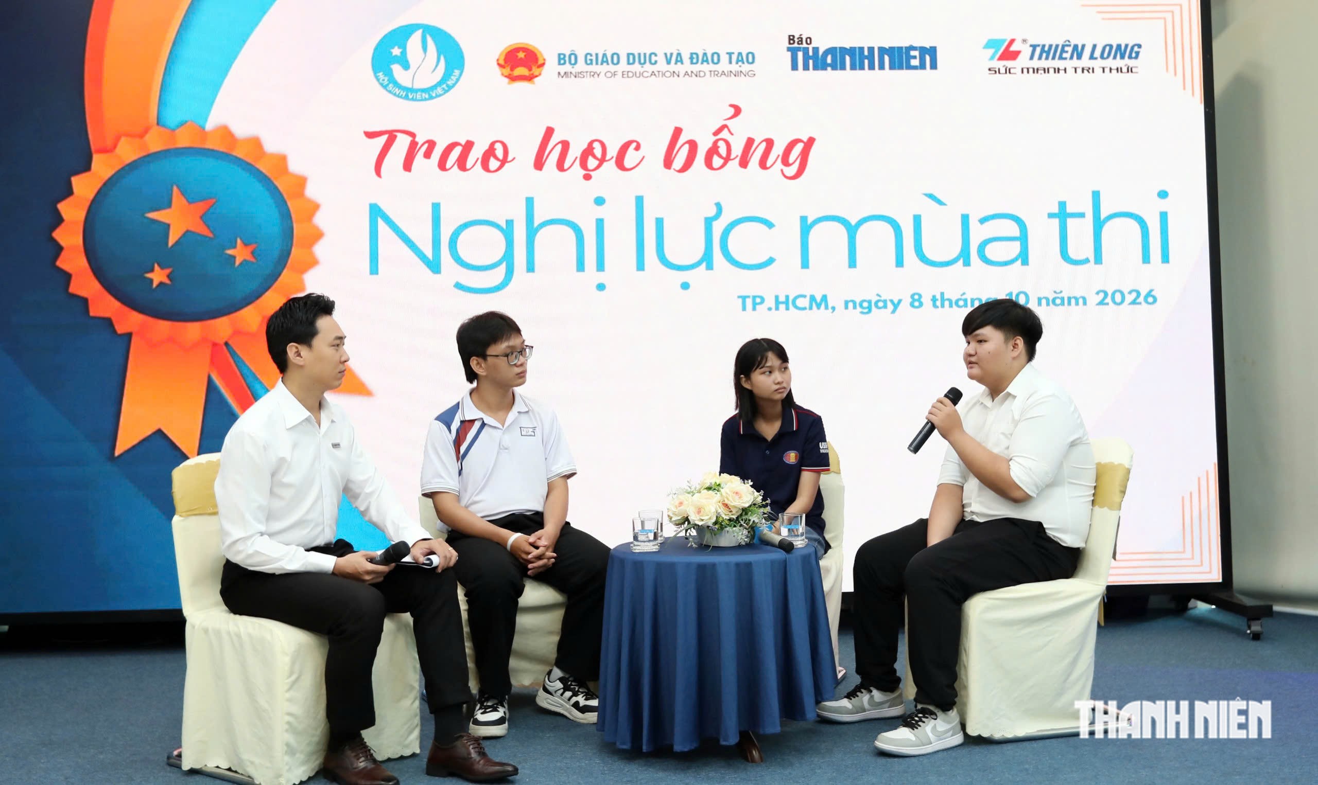 Ai cũng xúc động chứng kiến phép màu thay đổi cuộc đời những học trò nghèo - Ảnh 5.