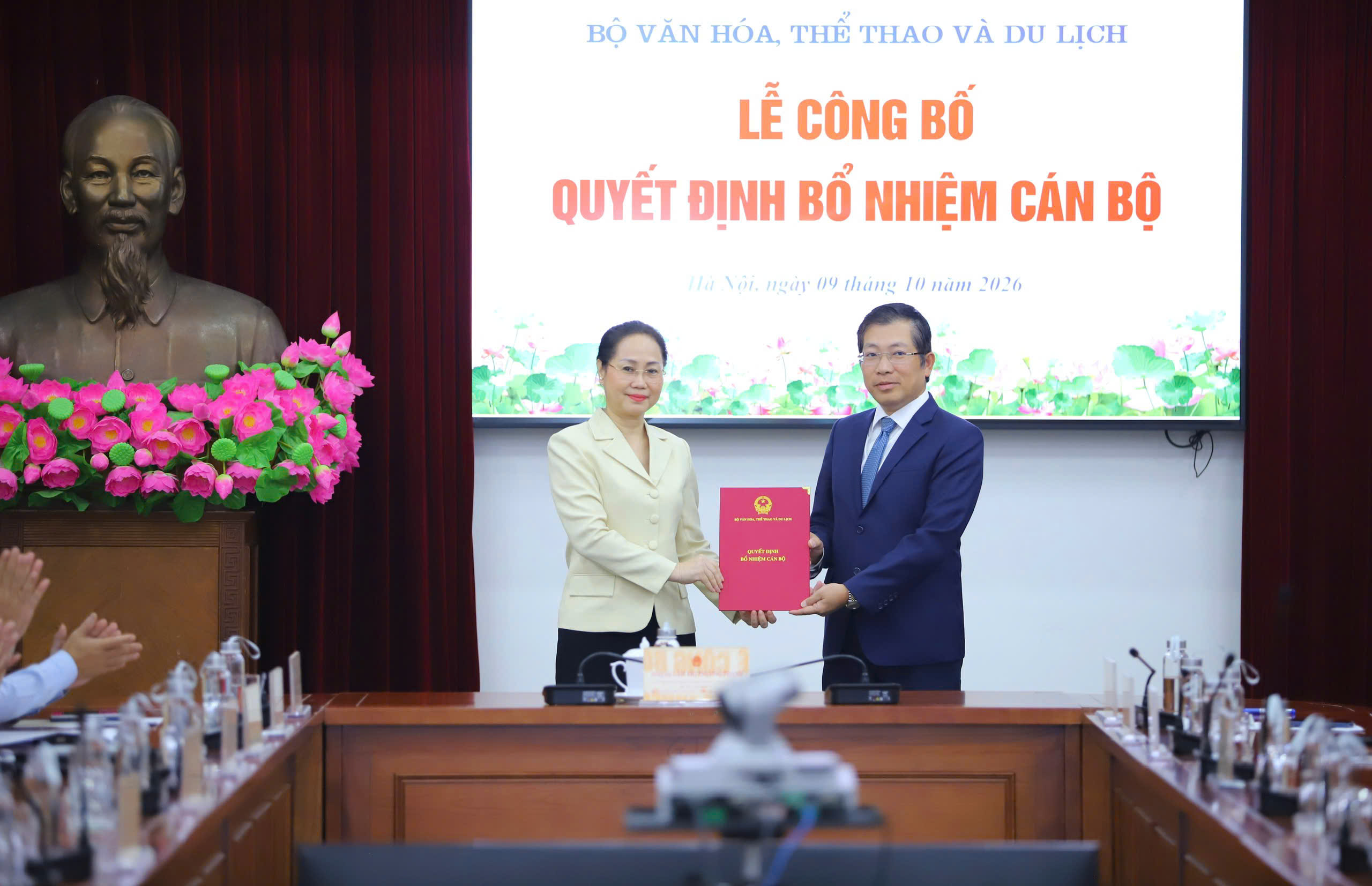 Ông Lê Quang Tự Do làm Cục trưởng Cục Báo chí, ông Lưu Đình Phúc làm Cục trưởng Cục Xuất bản và Thư viện - Ảnh 2.