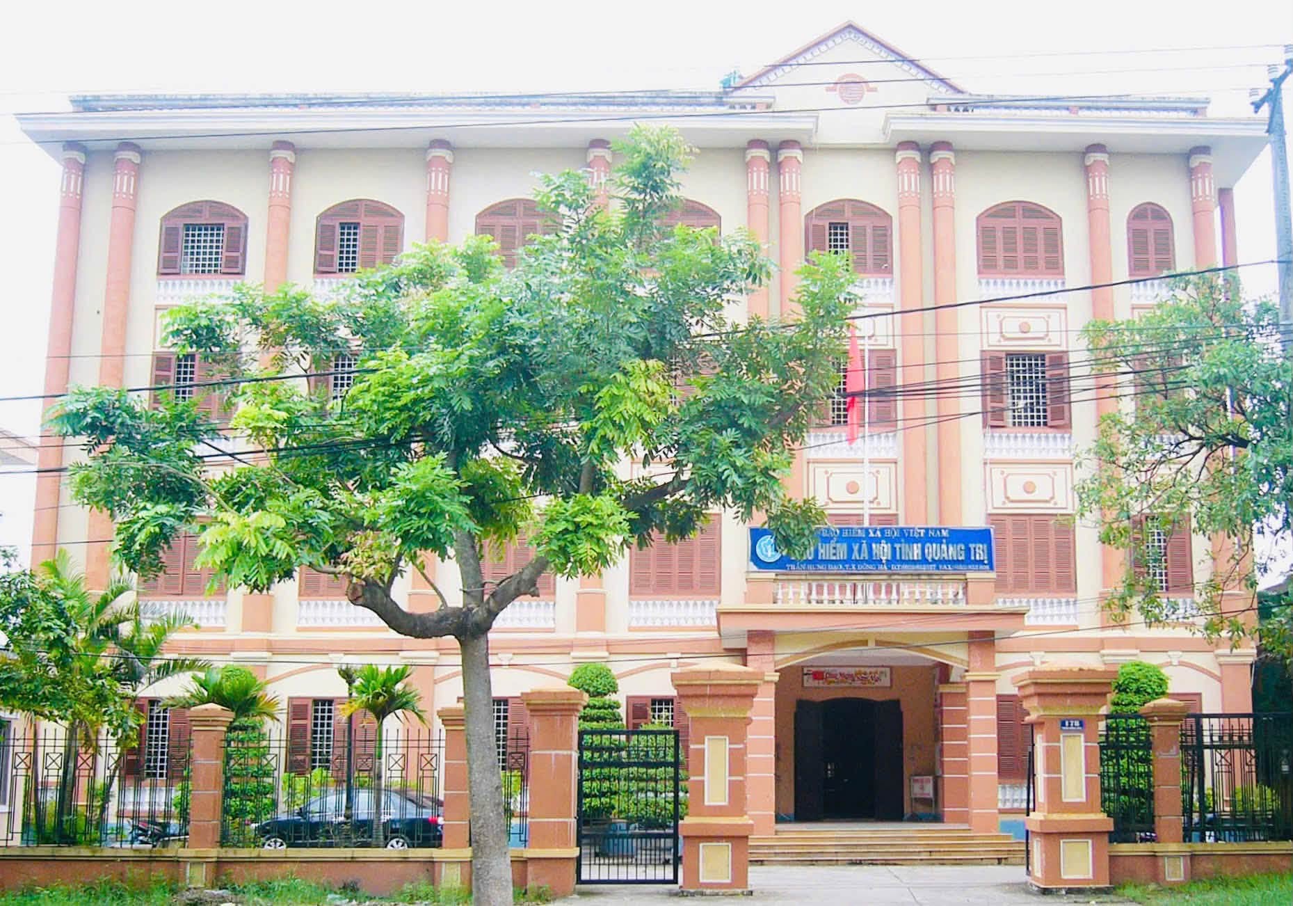 Quảng Trị vừa cho thuê 5 trụ sở dôi dư, thu hơn 1 tỉ đồng mỗi năm- Ảnh 1.