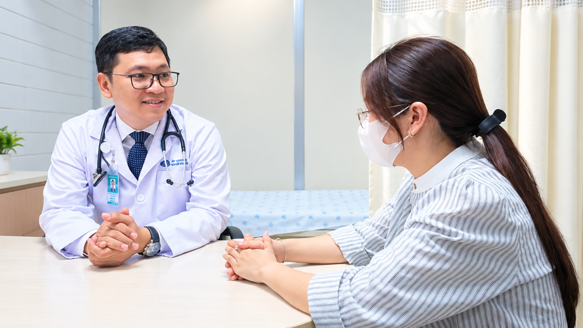 Tiêu chảy: Bù nước, ăn uống và dùng thuốc như thế nào cho đúng? - Ảnh 1.