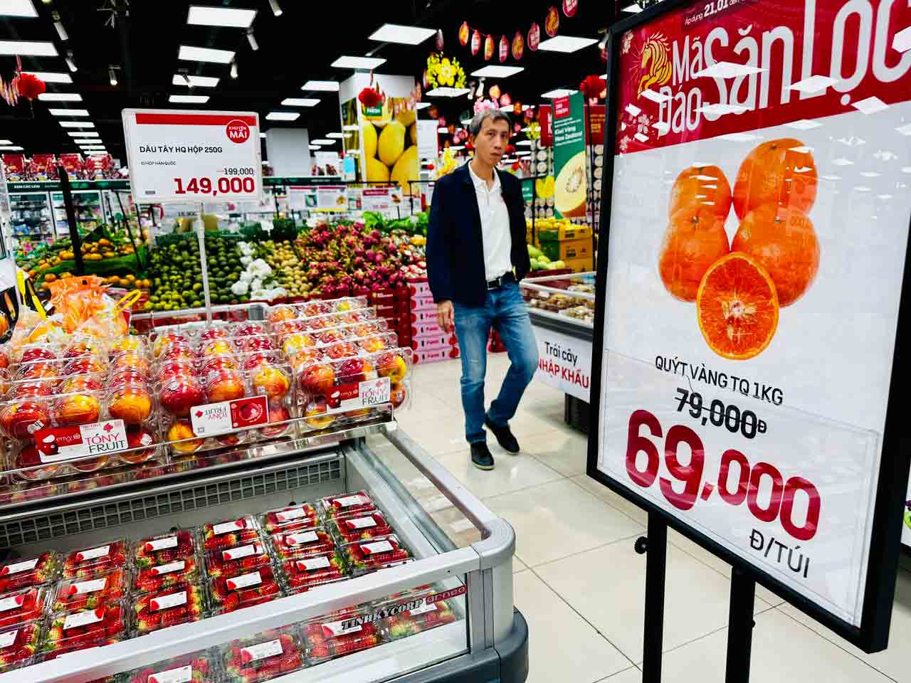 Đặc sản tết đổ bộ, sức mua tăng mạnh- Ảnh 2. Đặc sản tết đổ bộ, sức mua tăng mạnh- Ảnh 2.