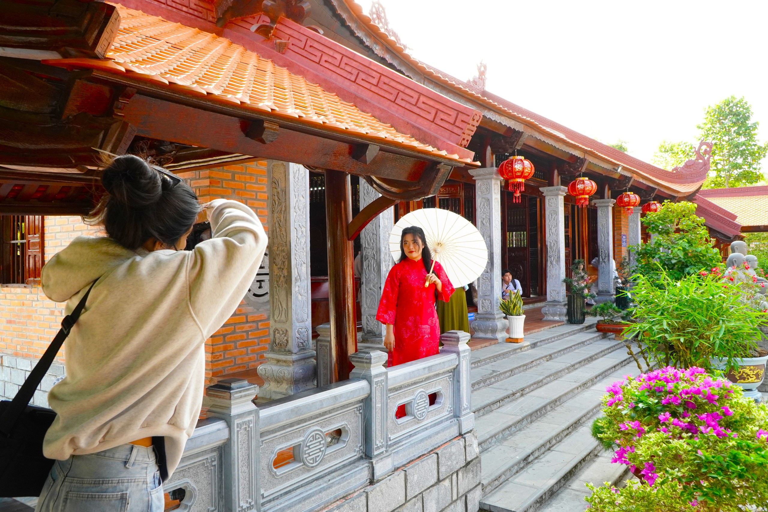 &lsquo;Phim trường ảnh tết&rsquo; thu h&uacute;t giới trẻ bậc nhất ở miền T&acirc;y- Ảnh 6.