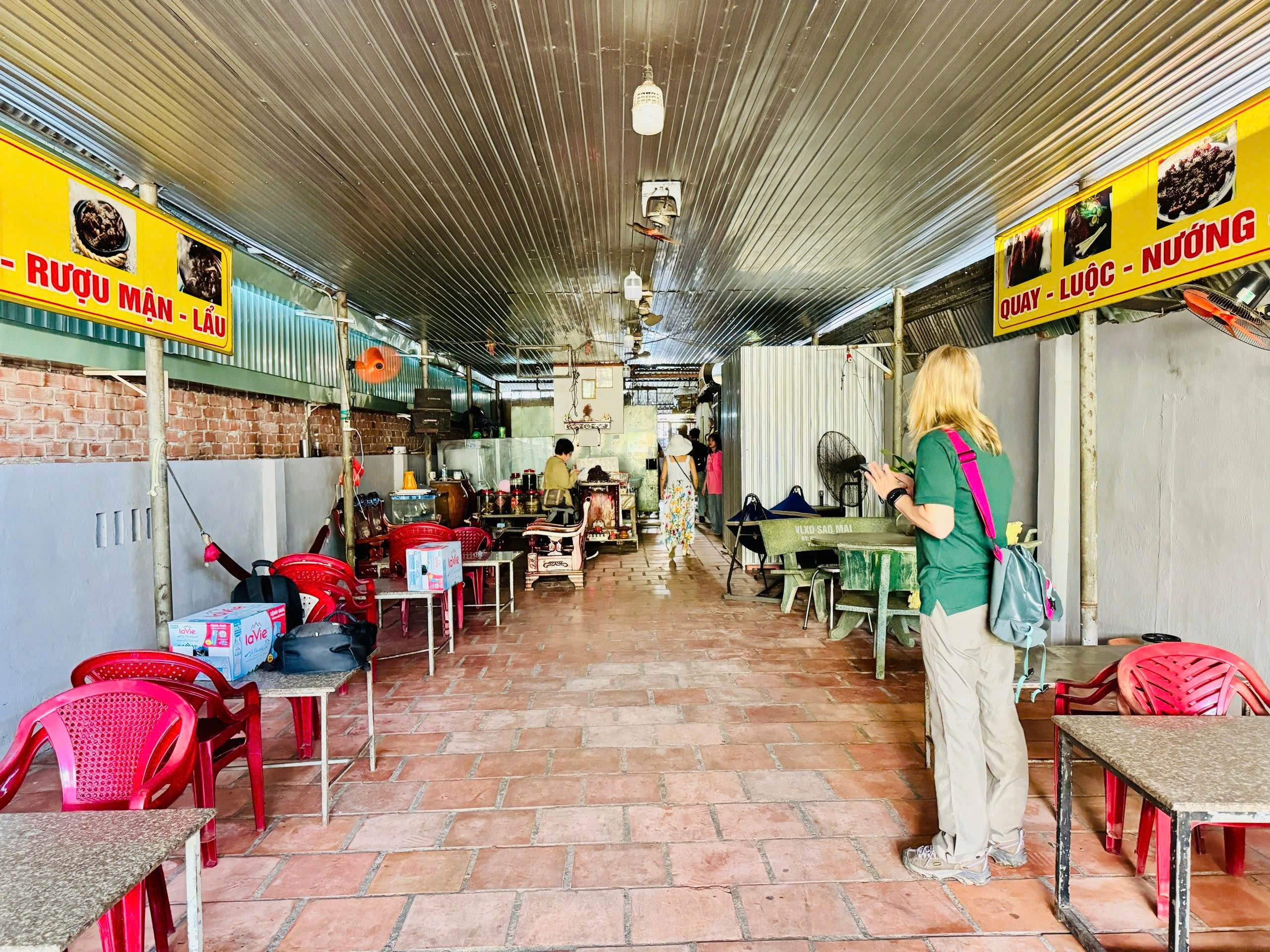 Chủ qu&aacute;n thịt ch&oacute; x&eacute; biển, đ&oacute;ng cửa vĩnh viễn: Cuộc sống, thu nhập giờ ra sao? - Ảnh 2.