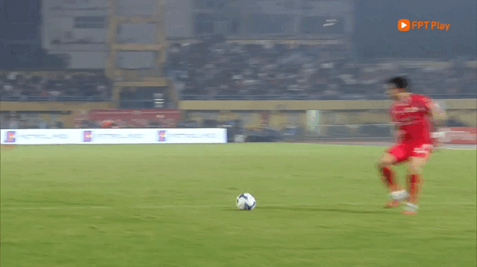 CLB CAHN thắng ho&agrave;n hảo d&ugrave; vắng HLV Polking, Ninh B&igrave;nh thua ngược đau đớn: Cuộc đua v&ocirc; địch cực n&oacute;ng - Ảnh 2.