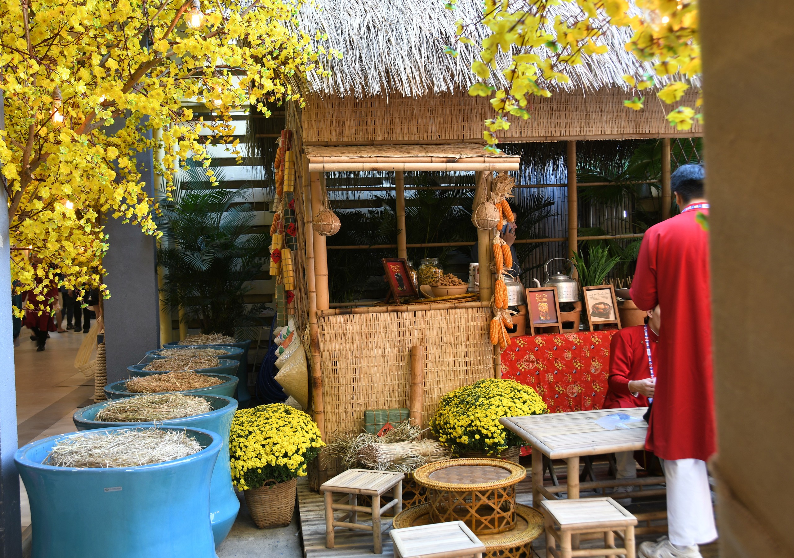 Đường mai v&agrave; d&agrave;n linh vật ngựa năm nay đẹp cỡ n&agrave;o? - Ảnh 23.