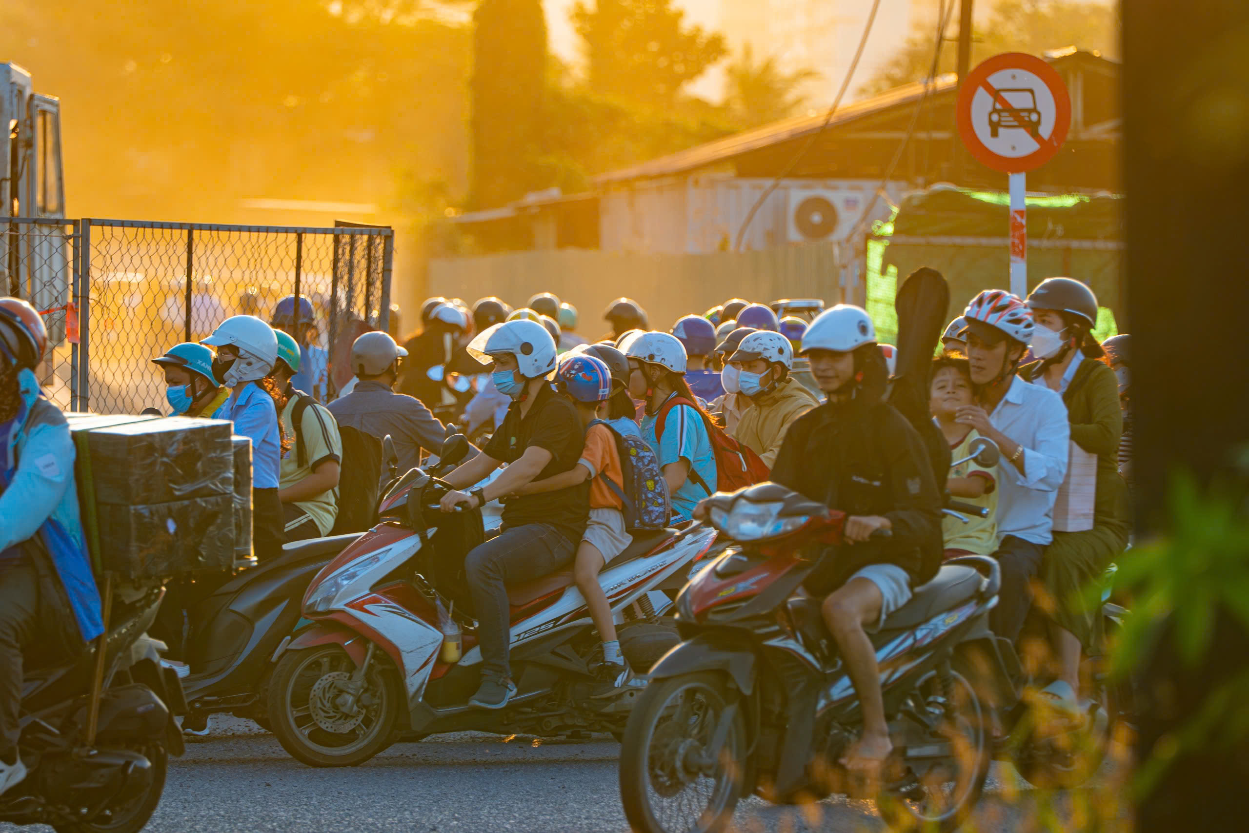 TP.HCM: Cận cảnh hầm chui n&uacute;t giao An Ph&uacute; th&ocirc;ng xe s&aacute;ng mai- Ảnh 7.