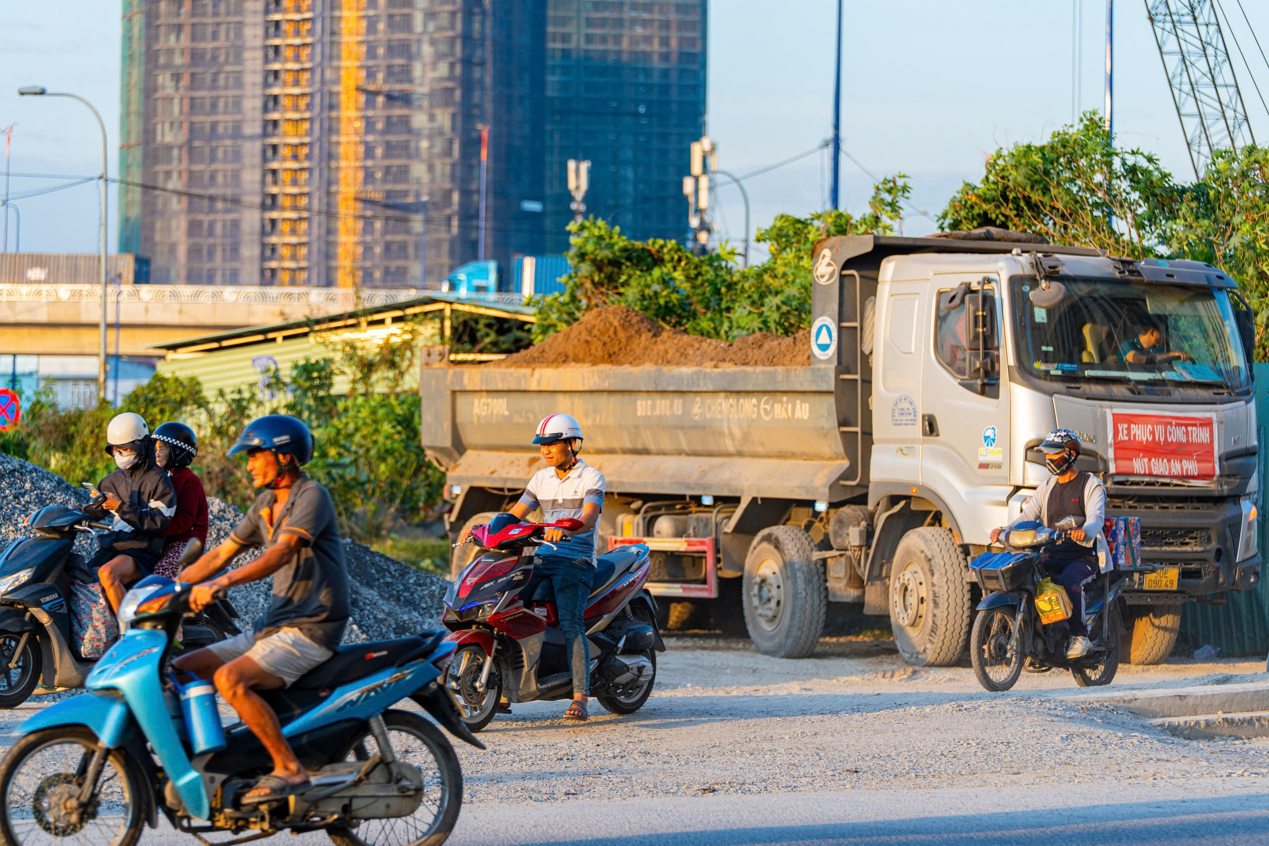 TP.HCM: Cận cảnh hầm chui n&uacute;t giao An Ph&uacute; th&ocirc;ng xe s&aacute;ng mai- Ảnh 3.