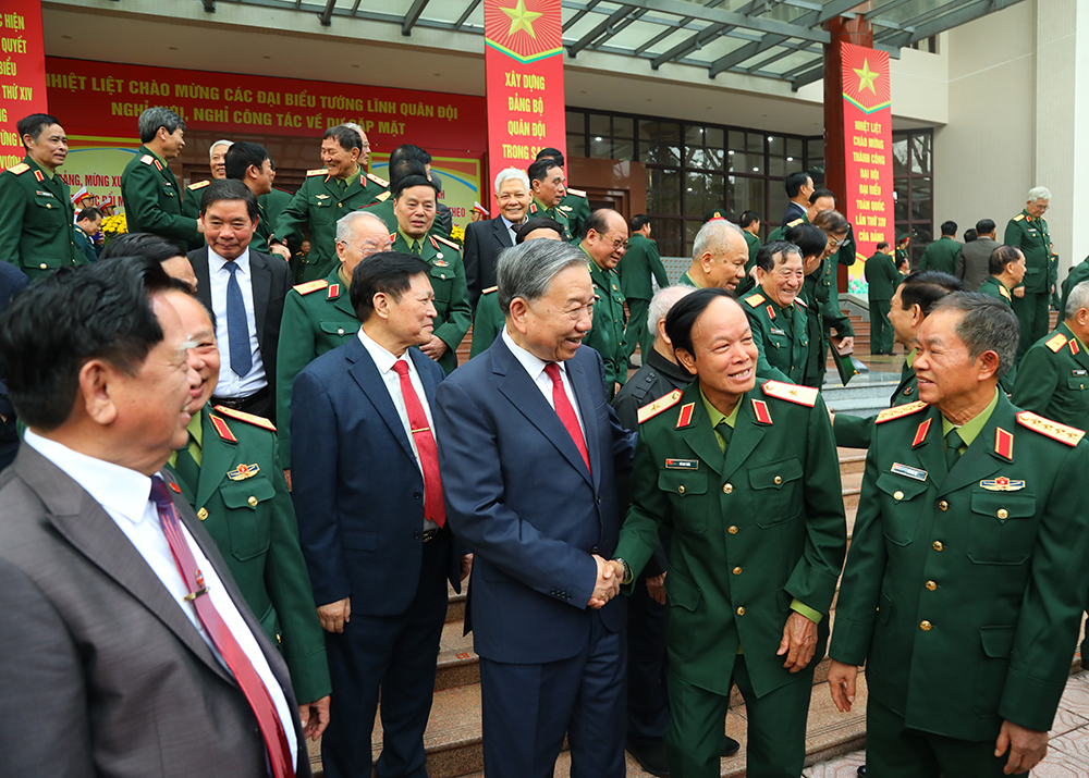 Tổng B&iacute; thư T&ocirc; L&acirc;m gặp mặt tướng lĩnh qu&acirc;n đội nghỉ hưu, nghỉ c&ocirc;ng t&aacute;c - Ảnh 6.