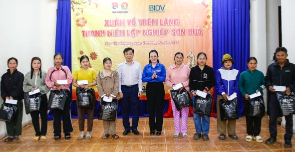 Xu&acirc;n ấm &aacute;p tr&ecirc;n L&agrave;ng thanh ni&ecirc;n lập nghiệp Sơn Bua- Ảnh 1.