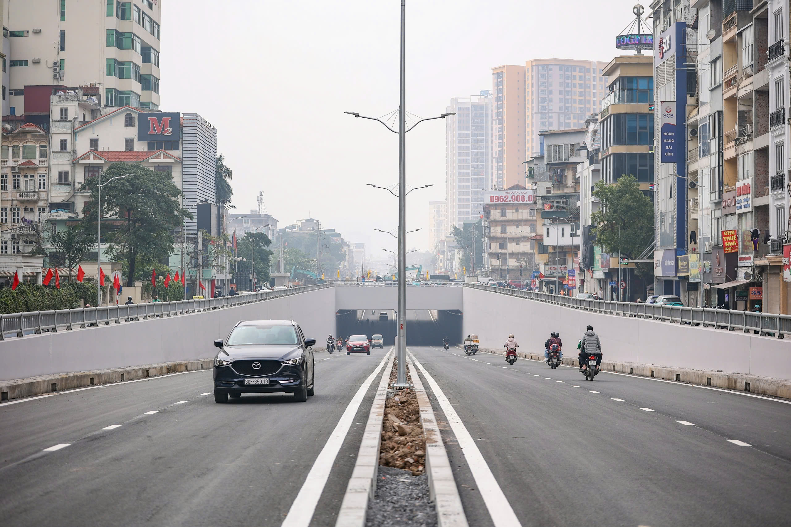 H&igrave;nh h&agrave;i hầm chui gần 800 tỉ đưa v&agrave;o khai th&aacute;c tạm dịp tết ở H&agrave; Nội- Ảnh 2.