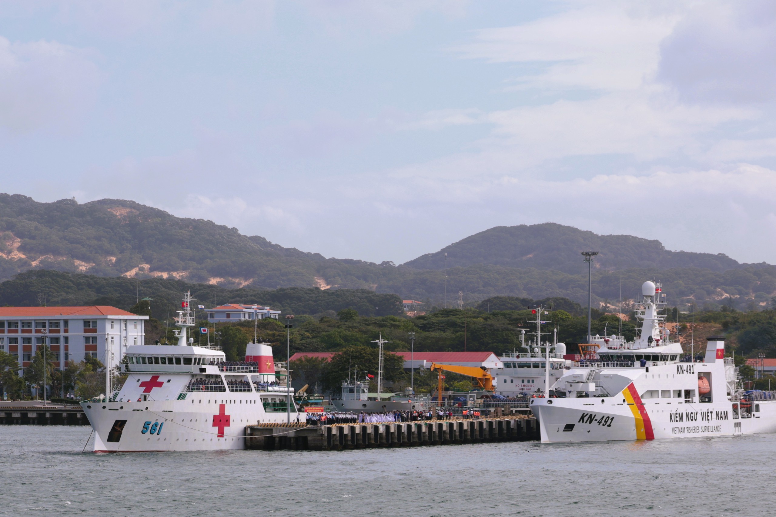 Tết ở Trường Sa - Kỳ 2: Đốm lửa Cam Ranh- Ảnh 9.