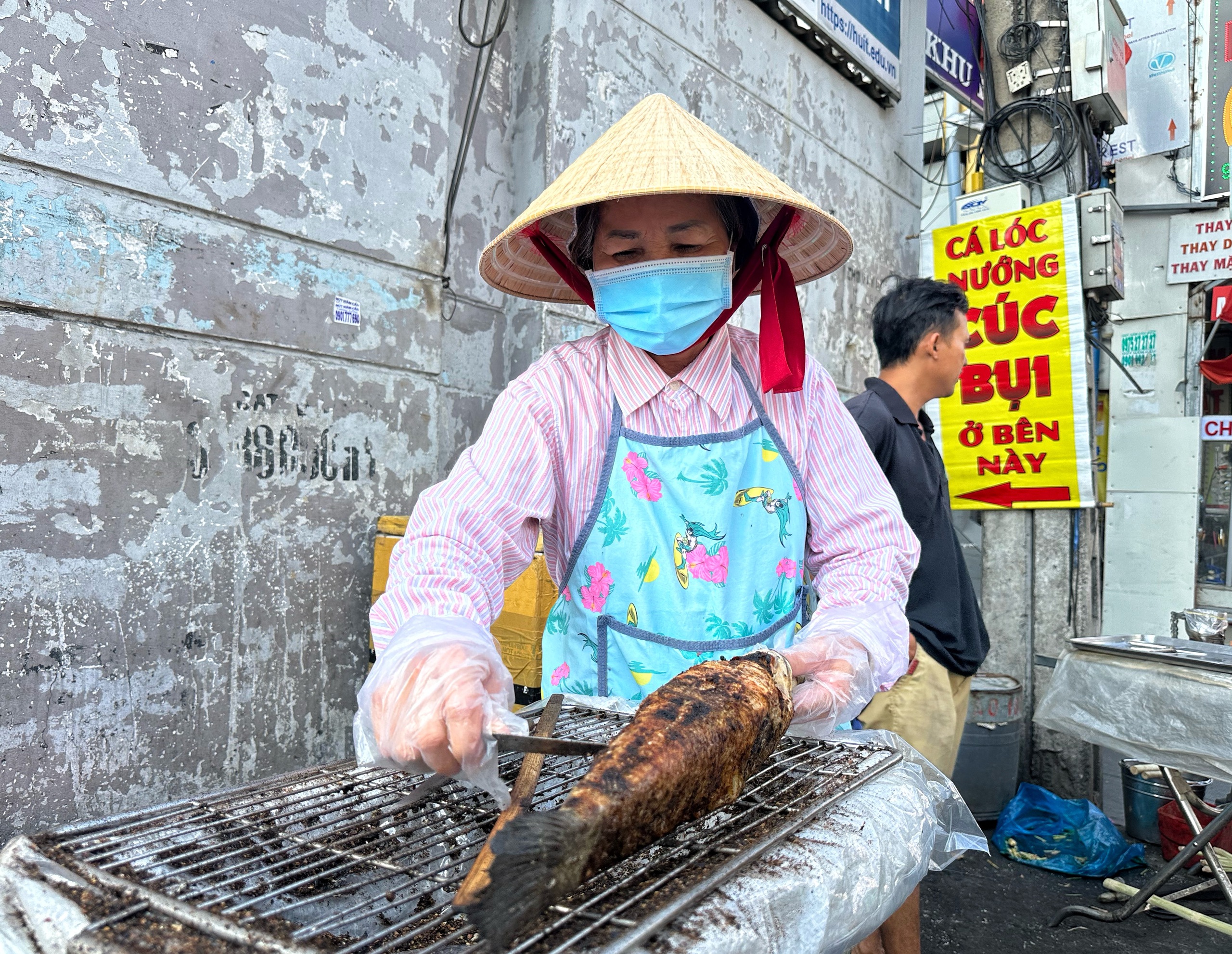 C&aacute; l&oacute;c nướng c&uacute;ng &ocirc;ng T&aacute;o: B&agrave; chủ ở TP.HCM năm ngo&aacute;i bật kh&oacute;c, nay thế n&agrave;o?- Ảnh 8.