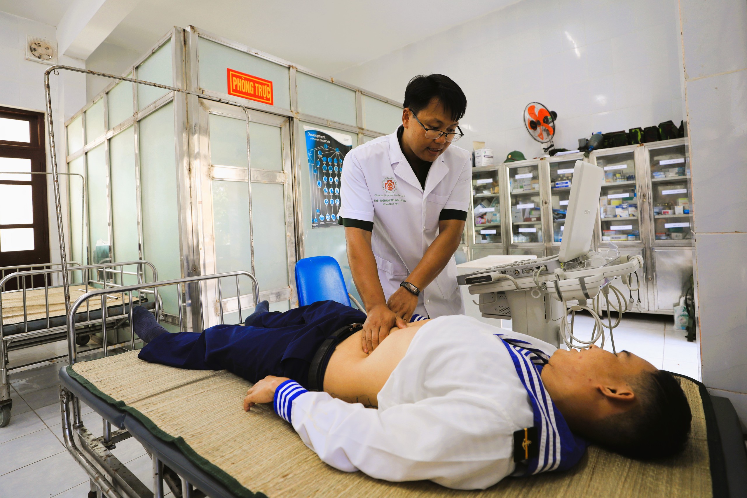 Tết ở Trường Sa - Kỳ 5: Sóng gió Song Tử Tây- Ảnh 13. Tết ở Trường Sa - Kỳ 5: Sóng gió Song Tử Tây- Ảnh 13.