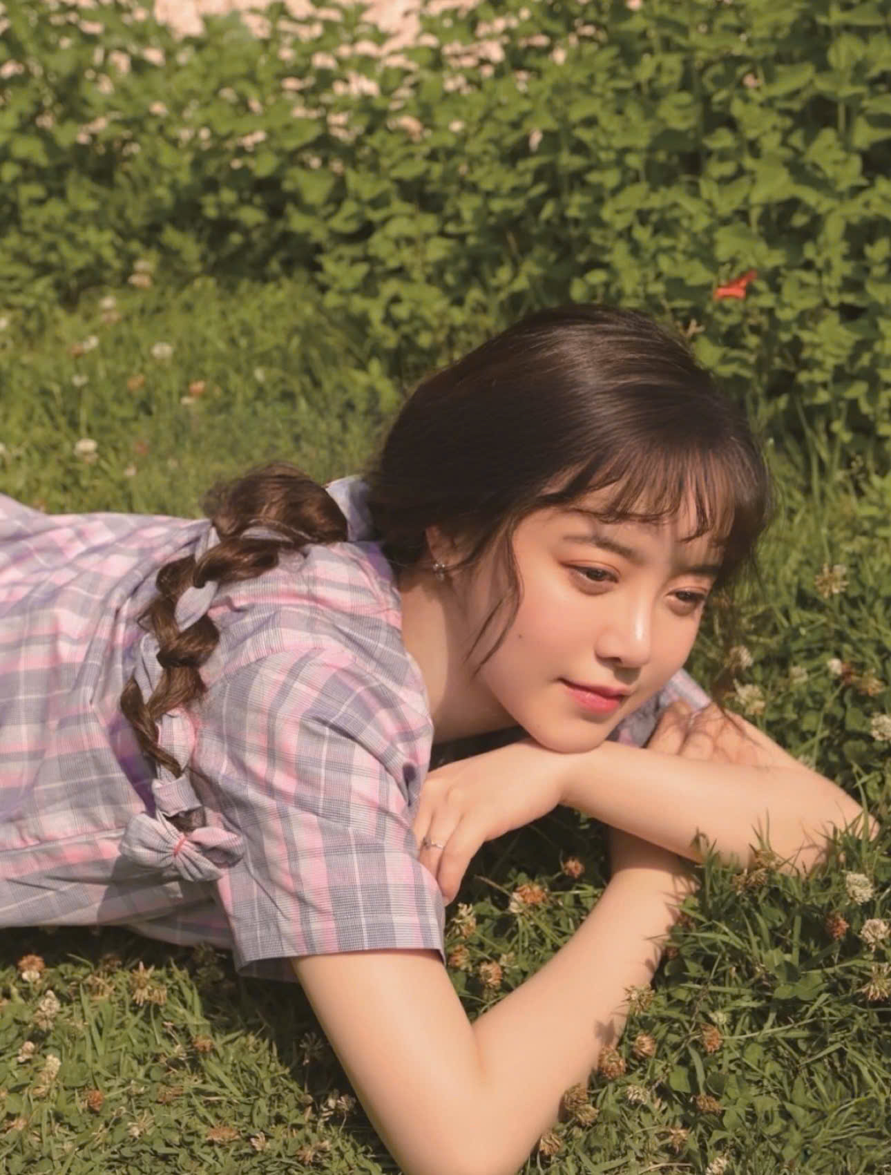 Han So Hee bị gắn mác 'mỹ nhân không ai dám cưới' - Ảnh 1.