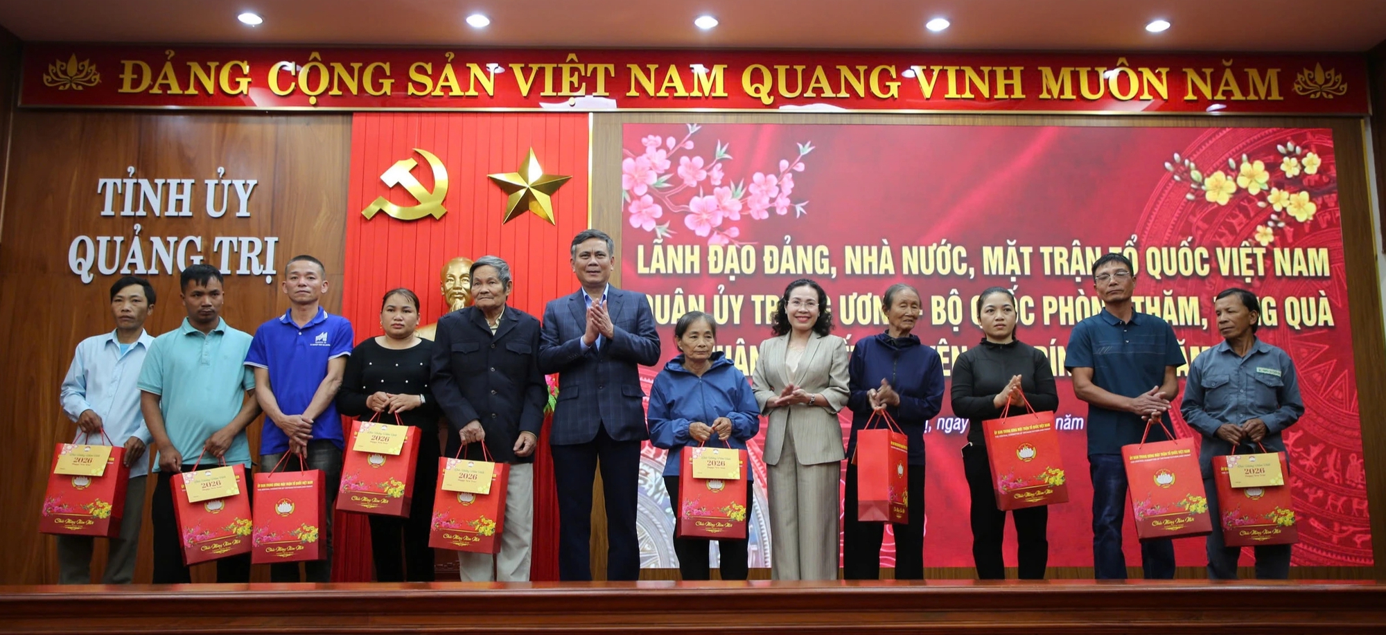 Đại tướng Nguyễn Trọng Nghĩa thăm, chúc tết tại tỉnh Quảng Trị- Ảnh 3.