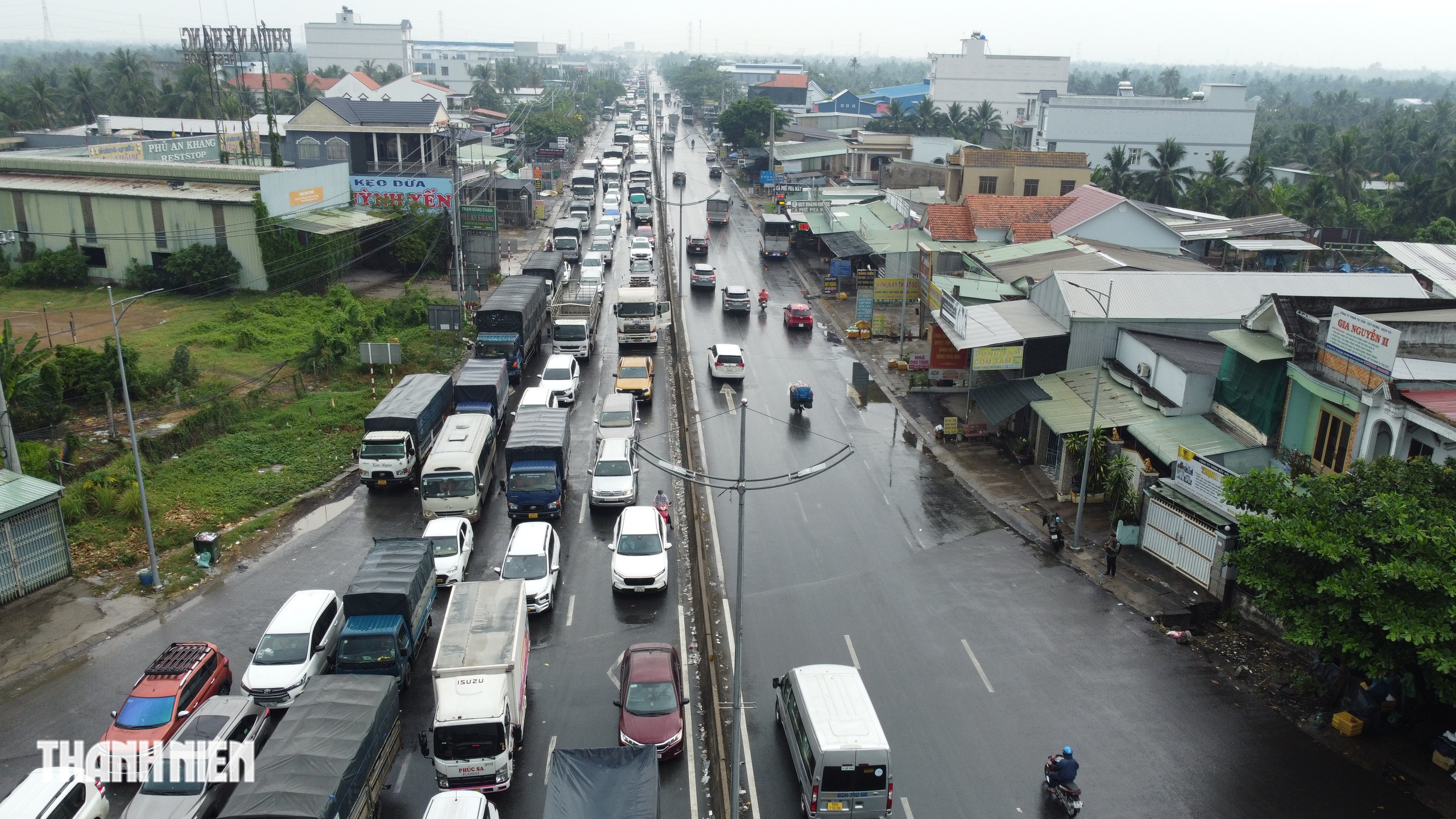 Tình hình giao thông tại các cửa ngõ về miền Tây chiều 24 tết- Ảnh 5.
