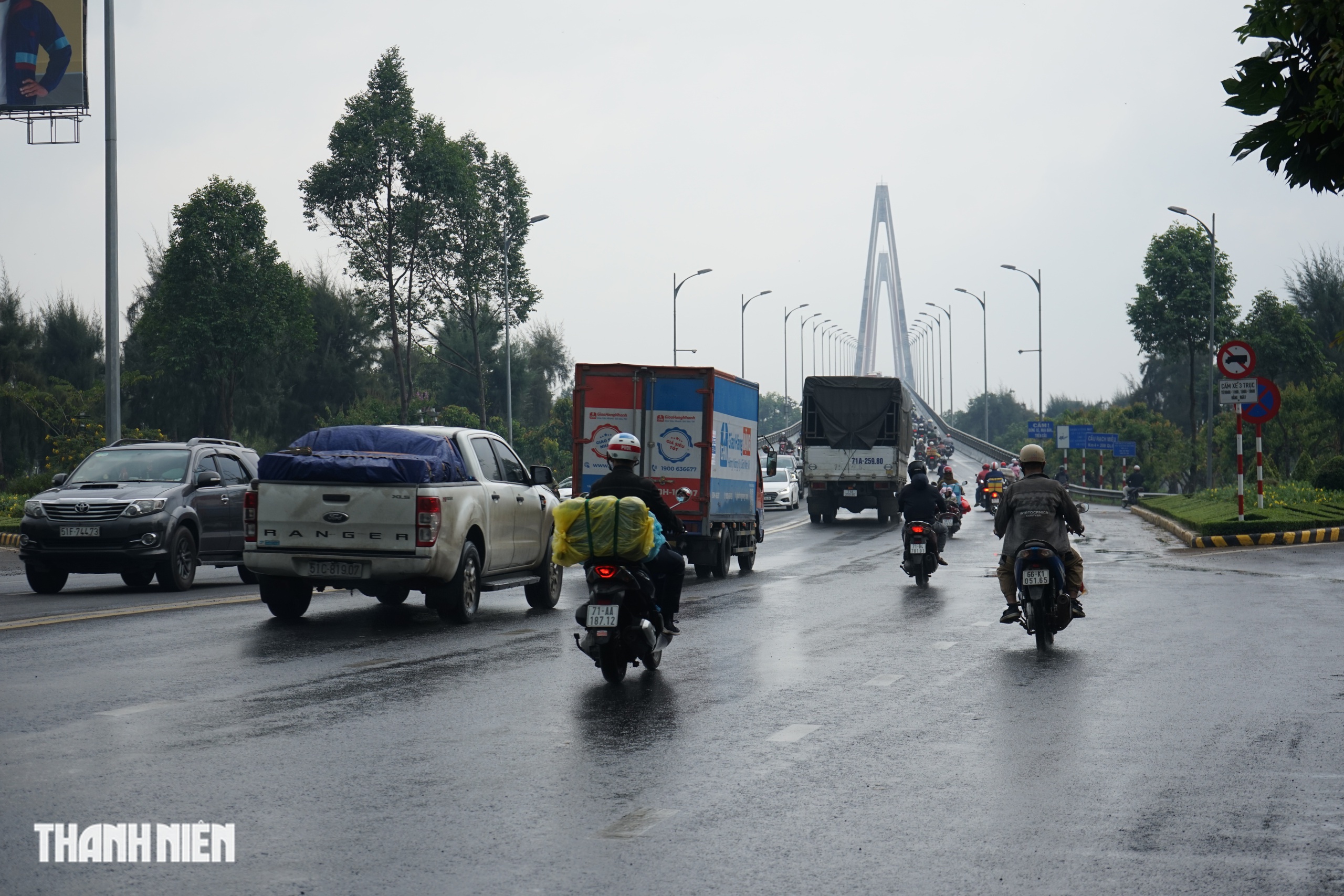 Tình hình giao thông tại các cửa ngõ về miền Tây chiều 24 tết- Ảnh 6.